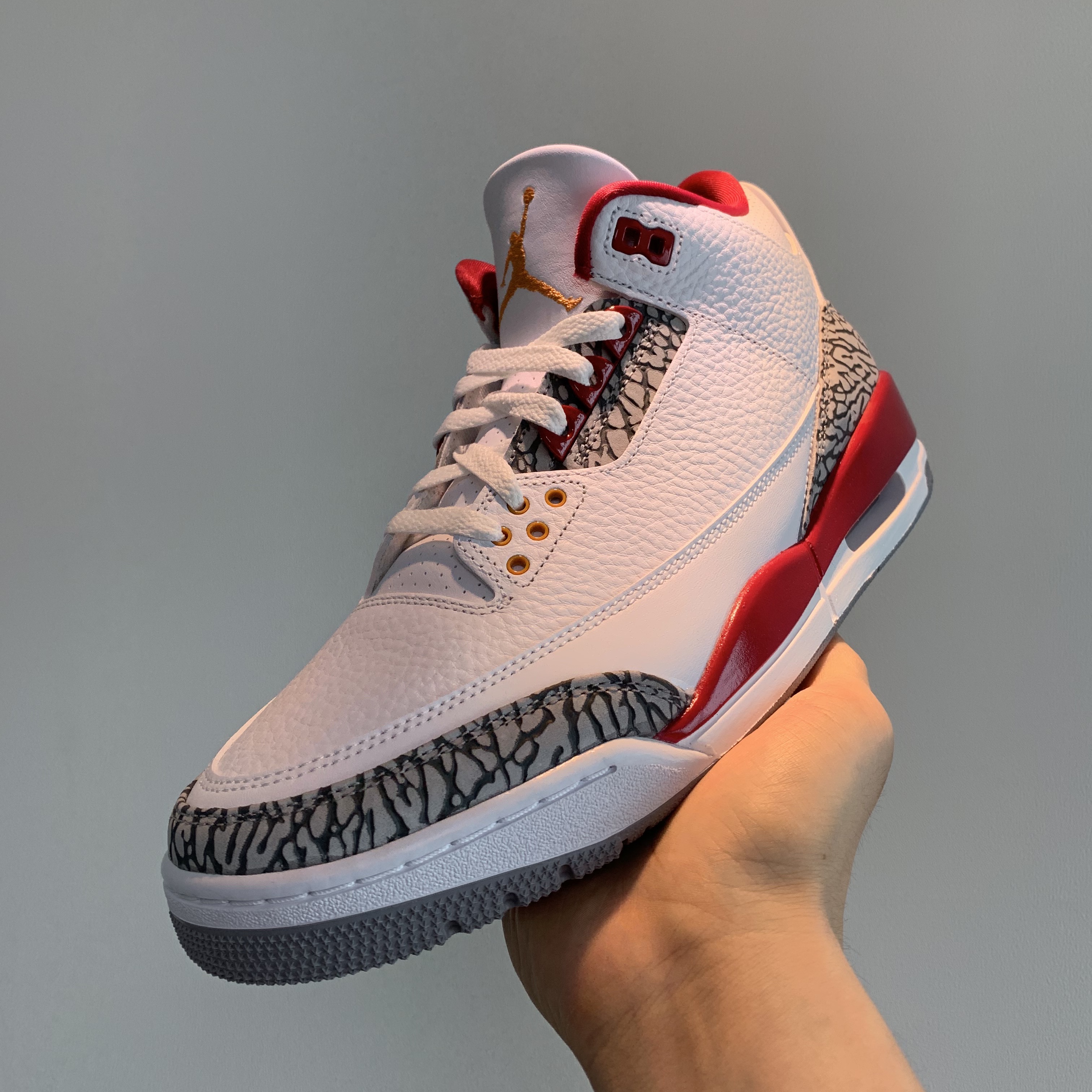 Jordan 3 Retro Cardinal Red 착용 스타일 - 1