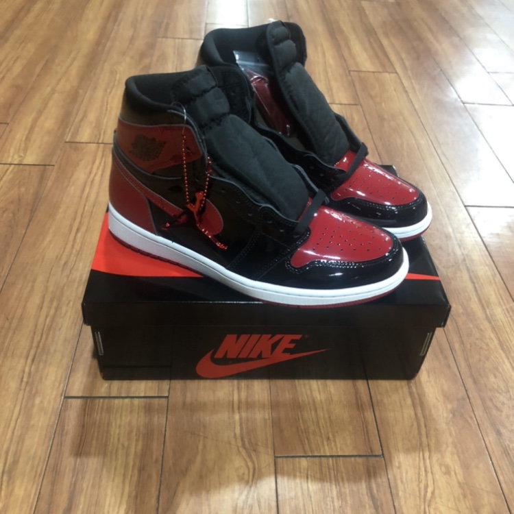 Jordan 1 Retro High OG Patent Bred 착용 스타일