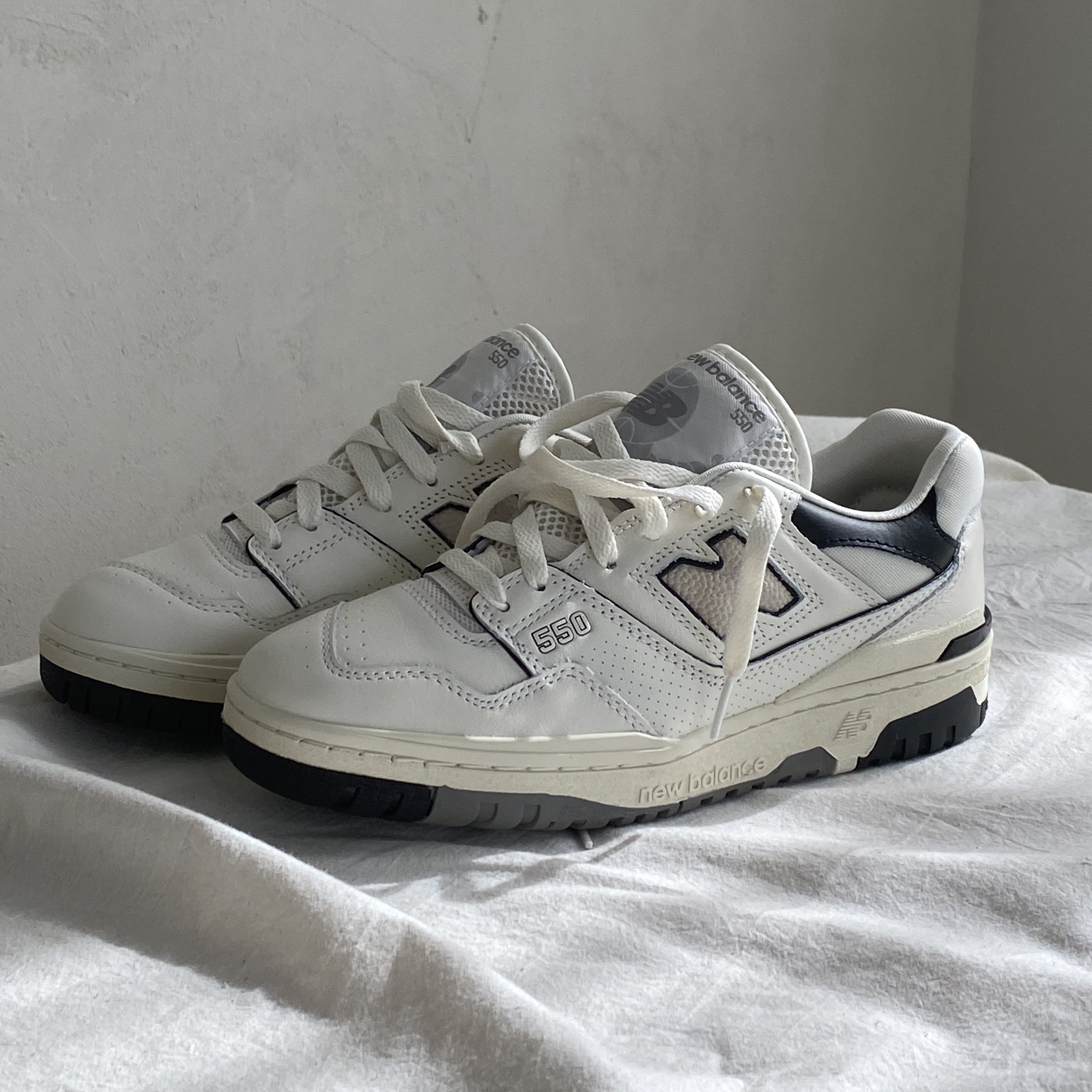 New Balance x Aime Leon Dore 550 Green Yellow, New Balance x Aime Leon Dore 550 Navy Red 착용 스타일 - 4