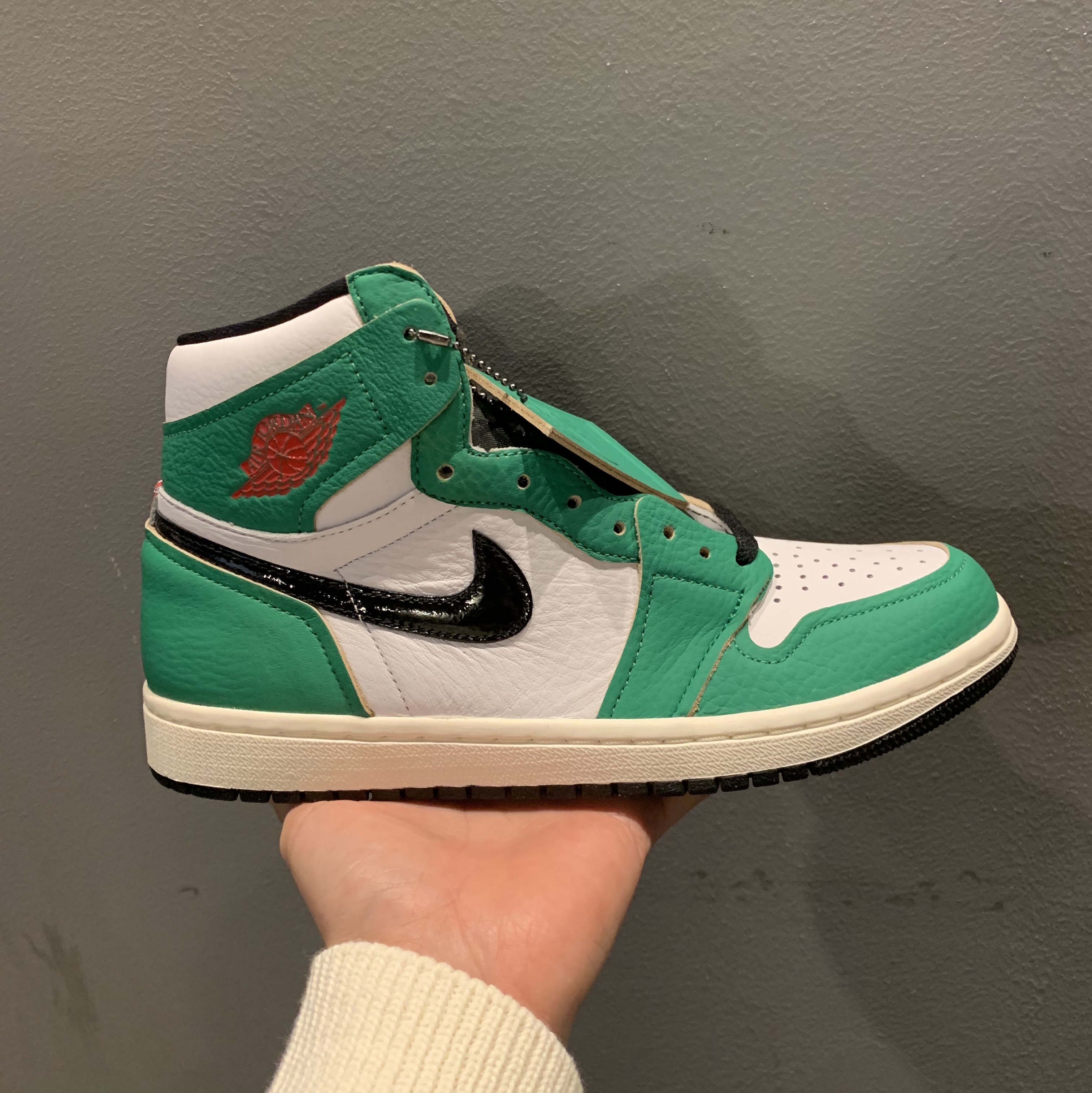 (W) Jordan 1 Retro High OG Lucky Green 착용 스타일