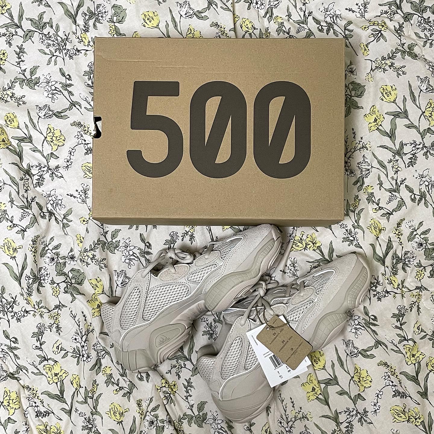 Adidas Yeezy 500 Blush 2018 ์ฐฉ์ฉ ์คํ์ผ