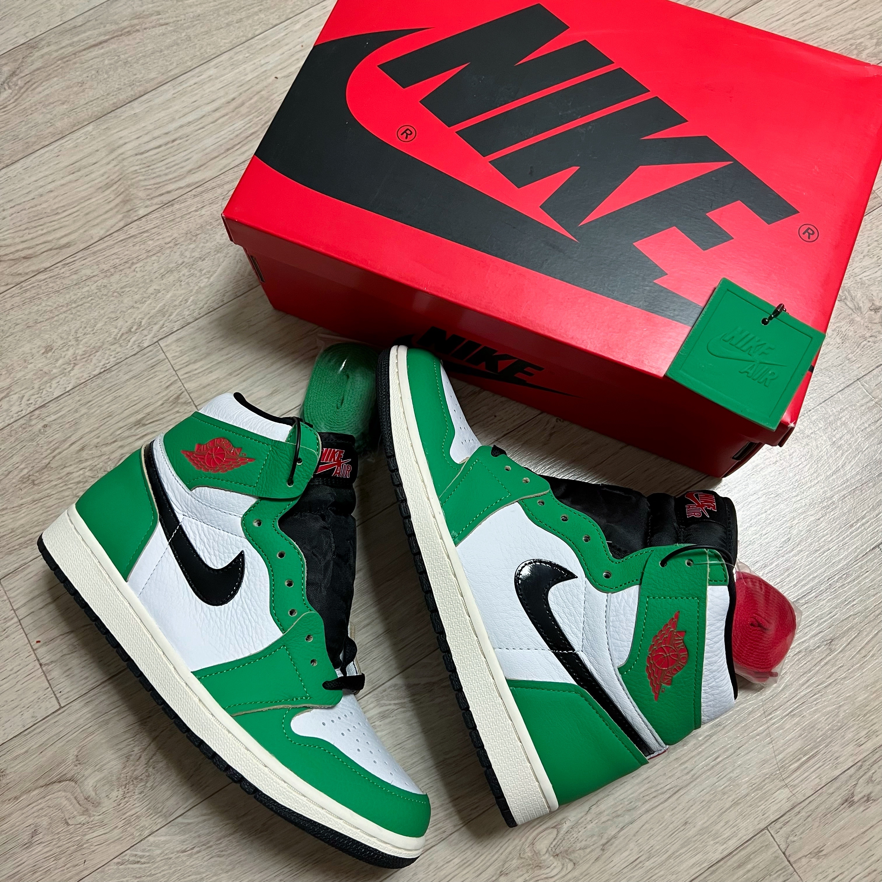 (W) Jordan 1 Retro High OG Lucky Green 착용 스타일