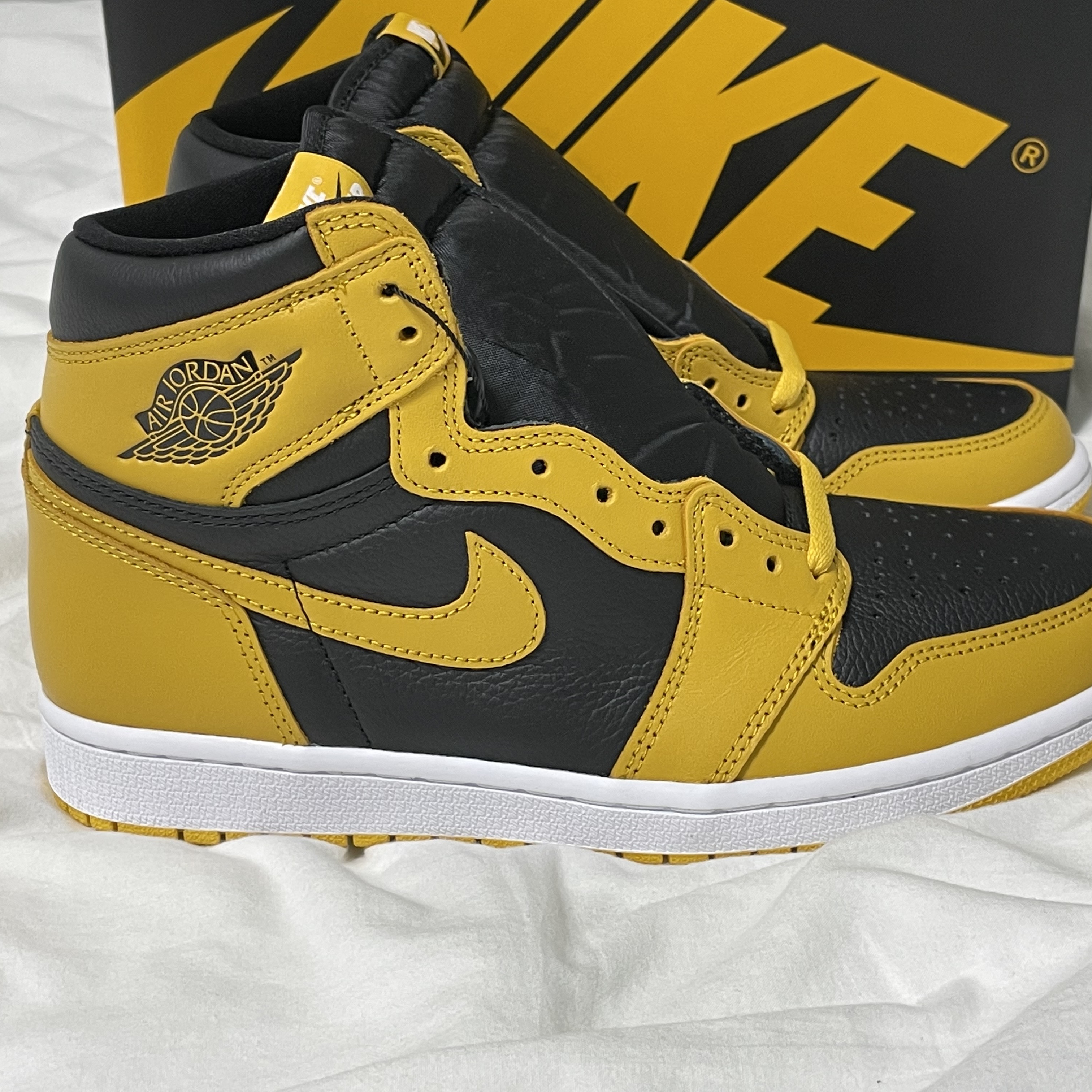 Jordan 1 Retro High OG Pollen 착용 스타일
