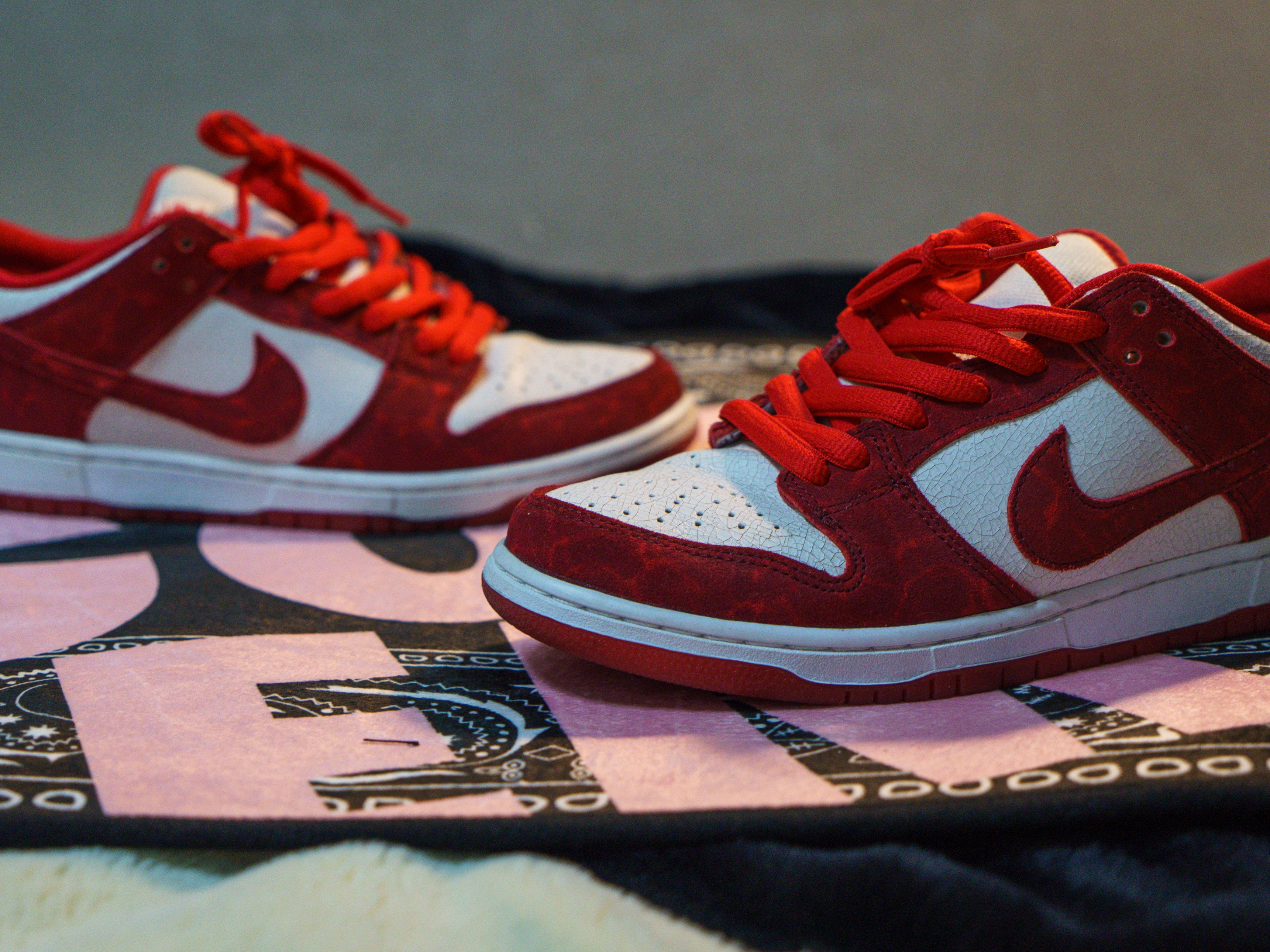 Nike Dunk Low Premium SB Valentine Day 2014 착용 스타일 - 2