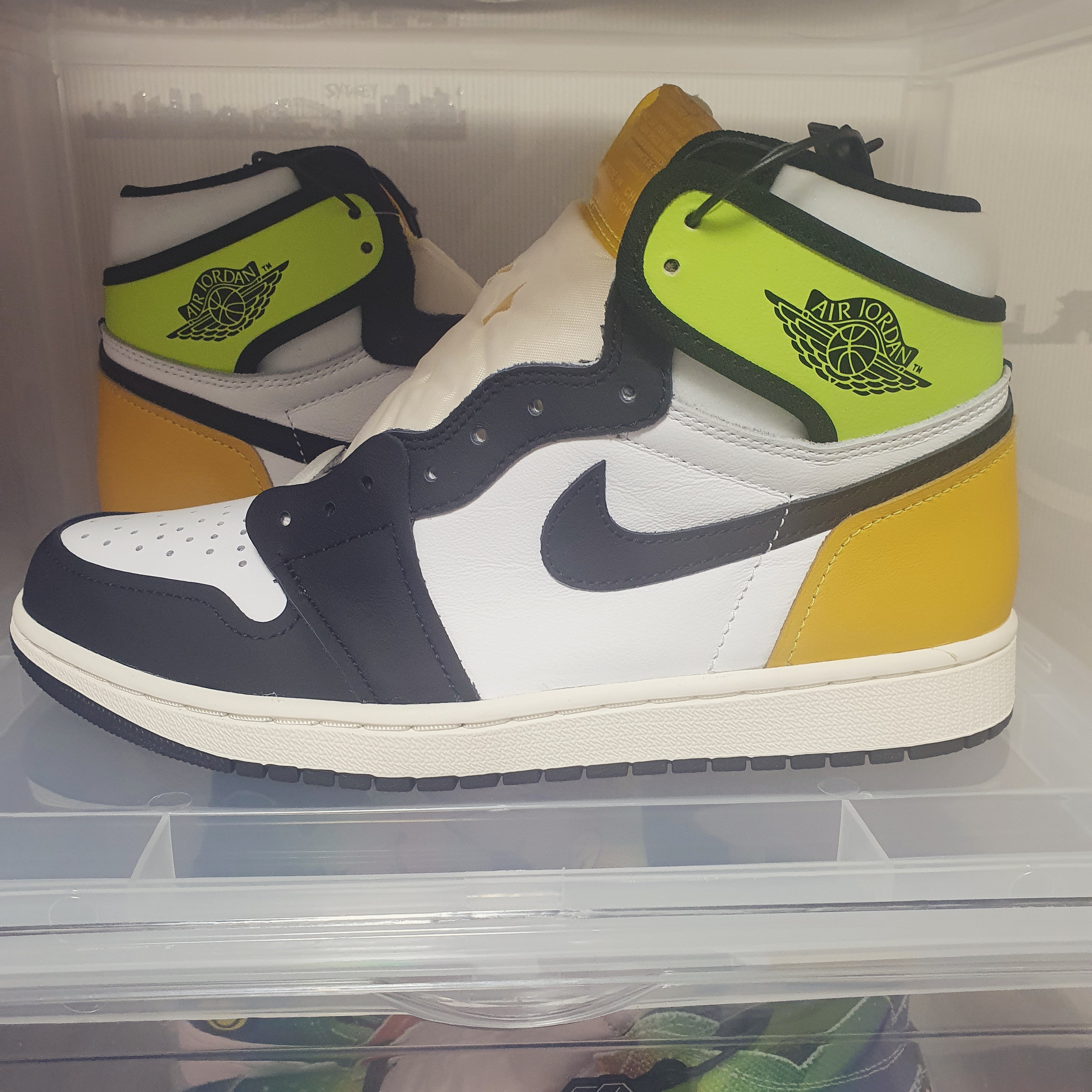 Jordan 1 Retro High OG Volt Gold 착용 스타일