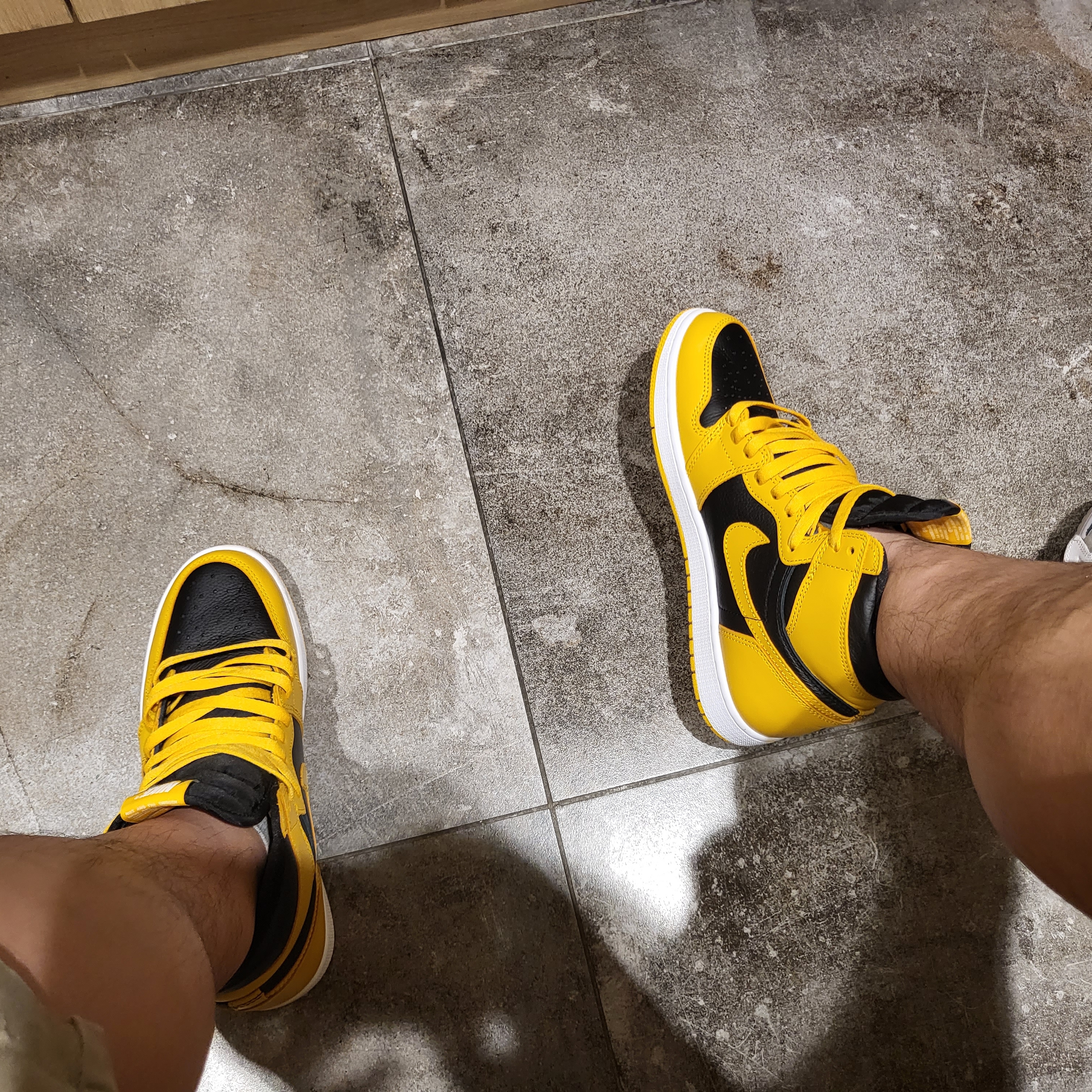 Jordan 1 Retro High OG Pollen 착용 스타일