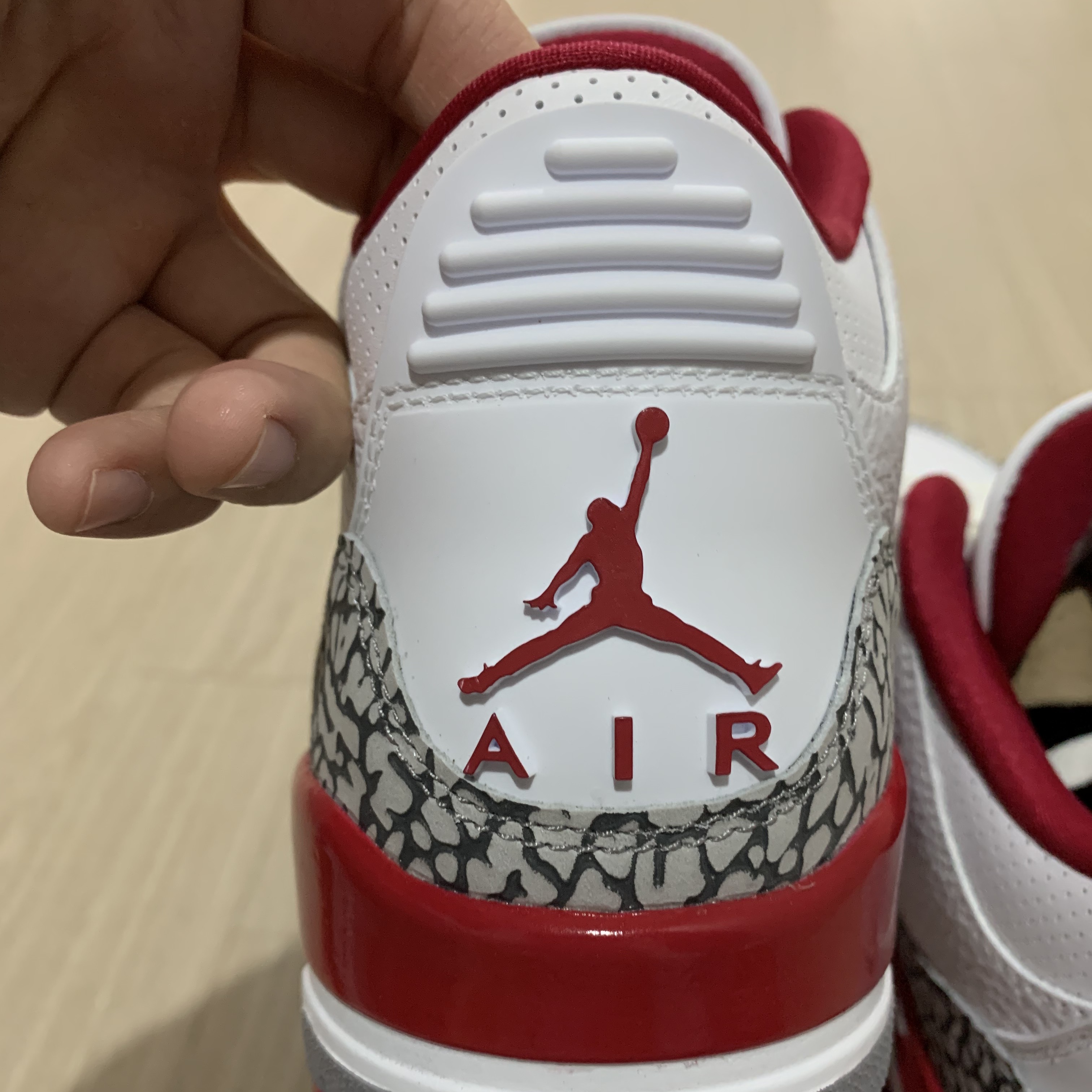 Jordan 3 Retro Cardinal Red 착용 스타일 - 4