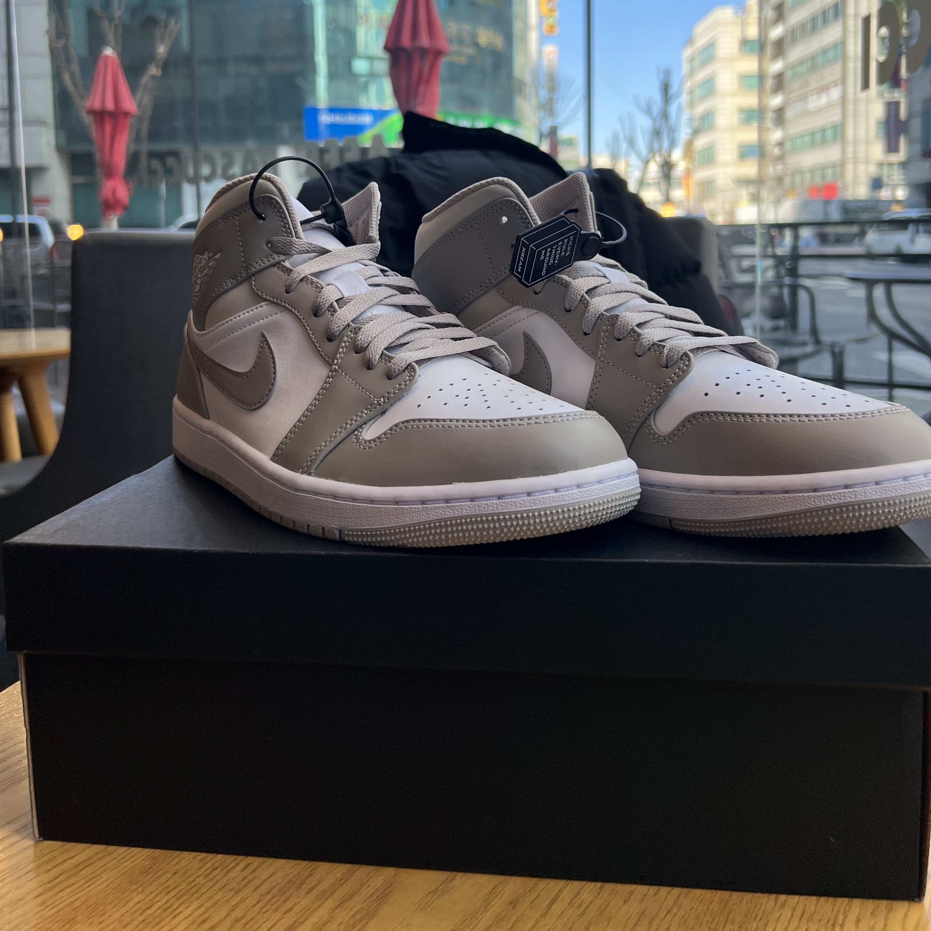 Jordan 1 Mid College Grey, Nike Dunk Low Retro Championship Court Purple 착용 스타일 - 3