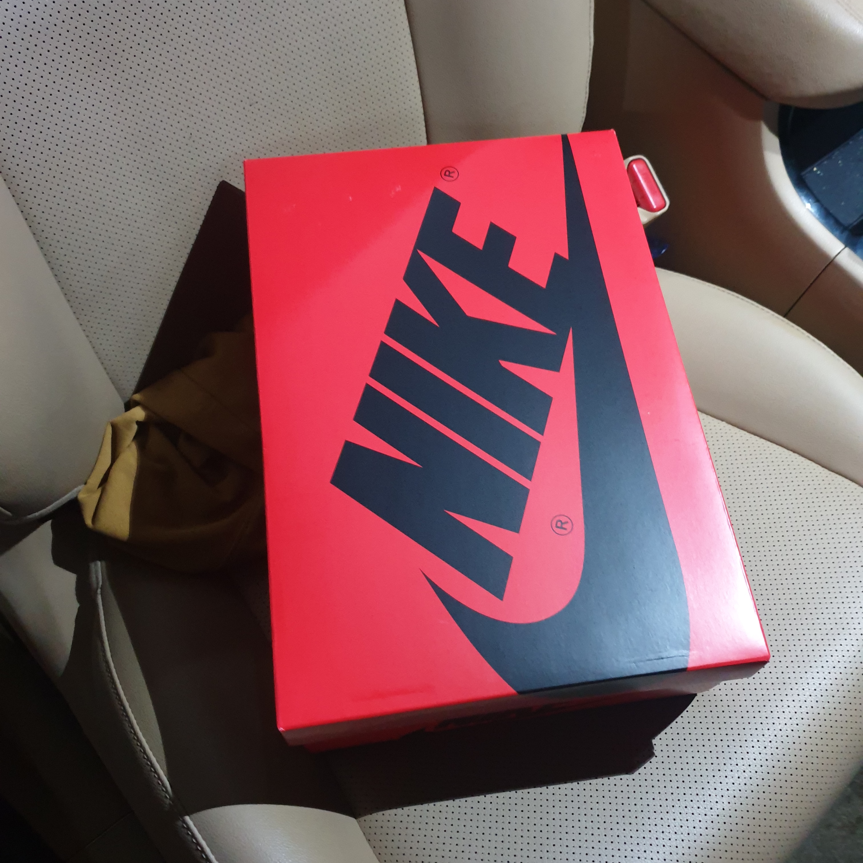 Jordan 1 High 85 College Navy 착용 스타일 - 3