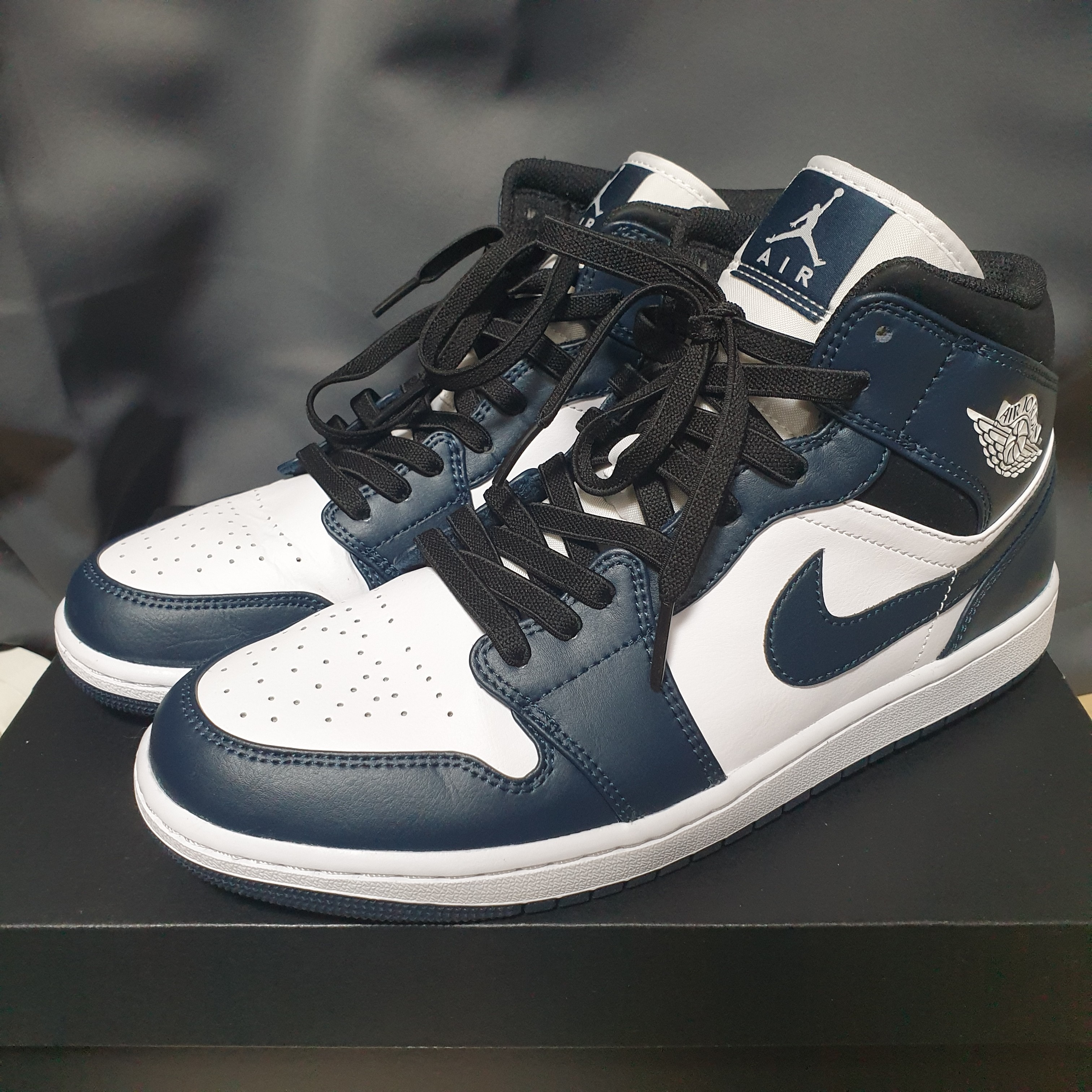 Jordan 1 Mid Dark Teal 착용 스타일