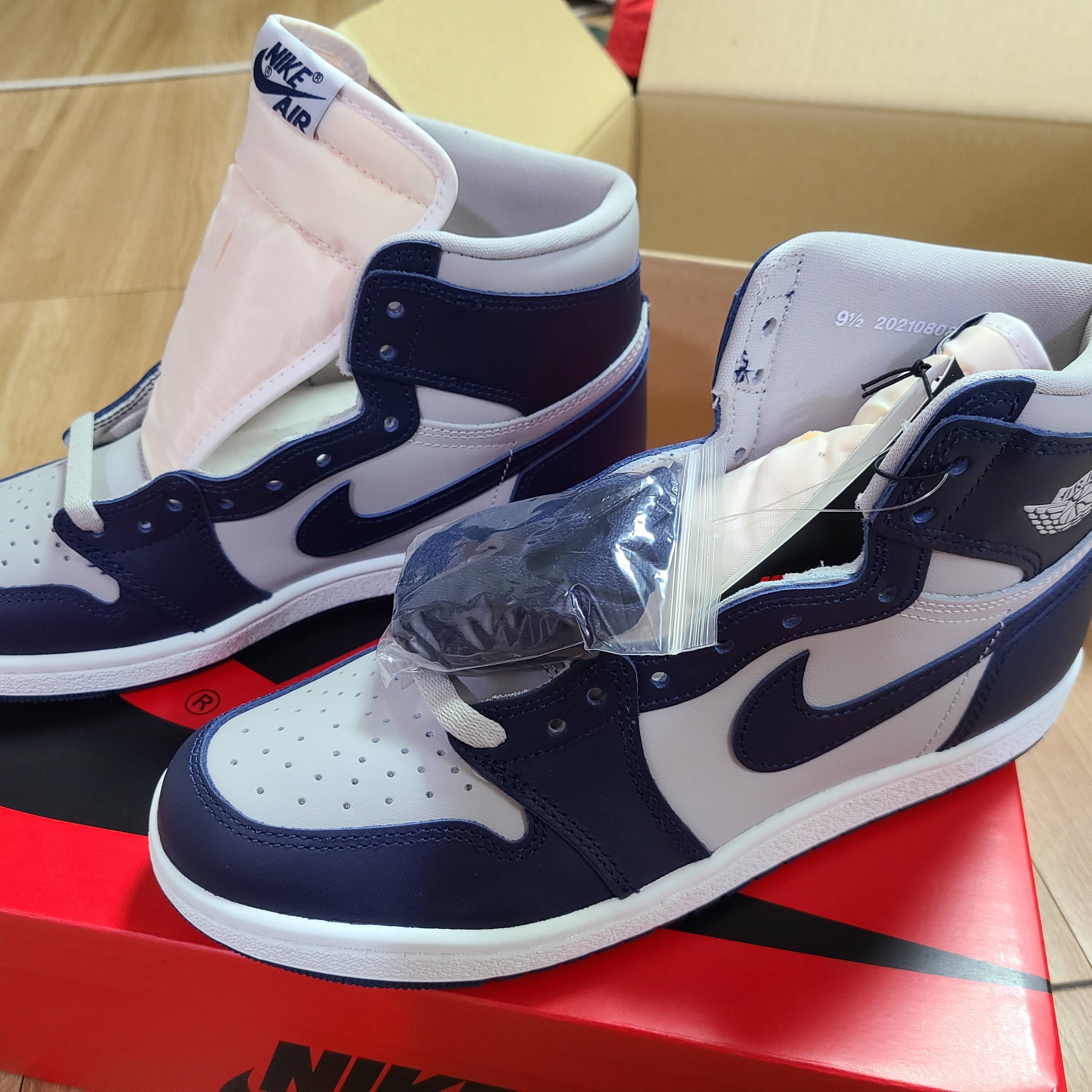 Jordan 1 High 85 College Navy 착용 스타일 - 3