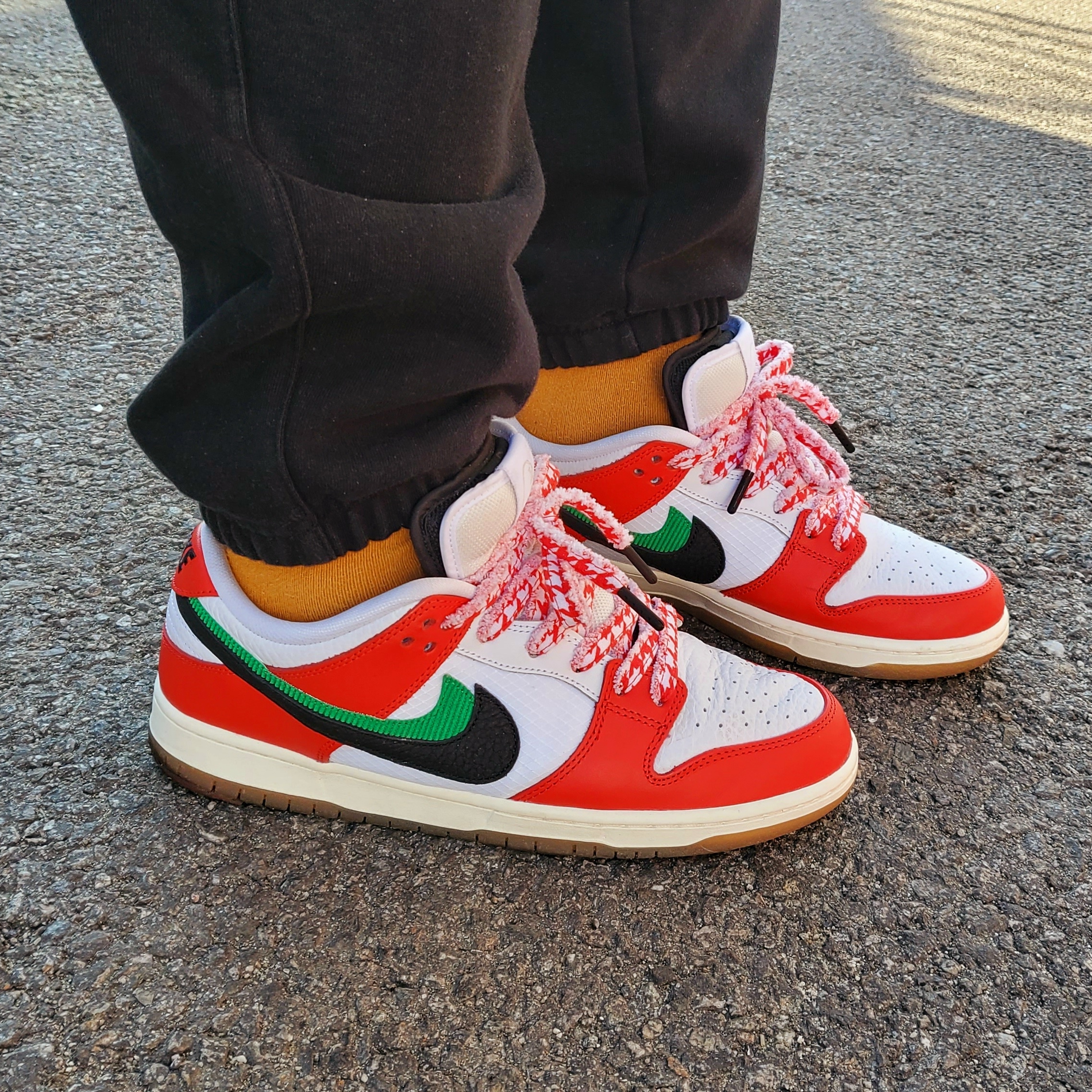 Nike x Frame Skate SB Dunk Low Pro Habibi 착용 스타일 - 1