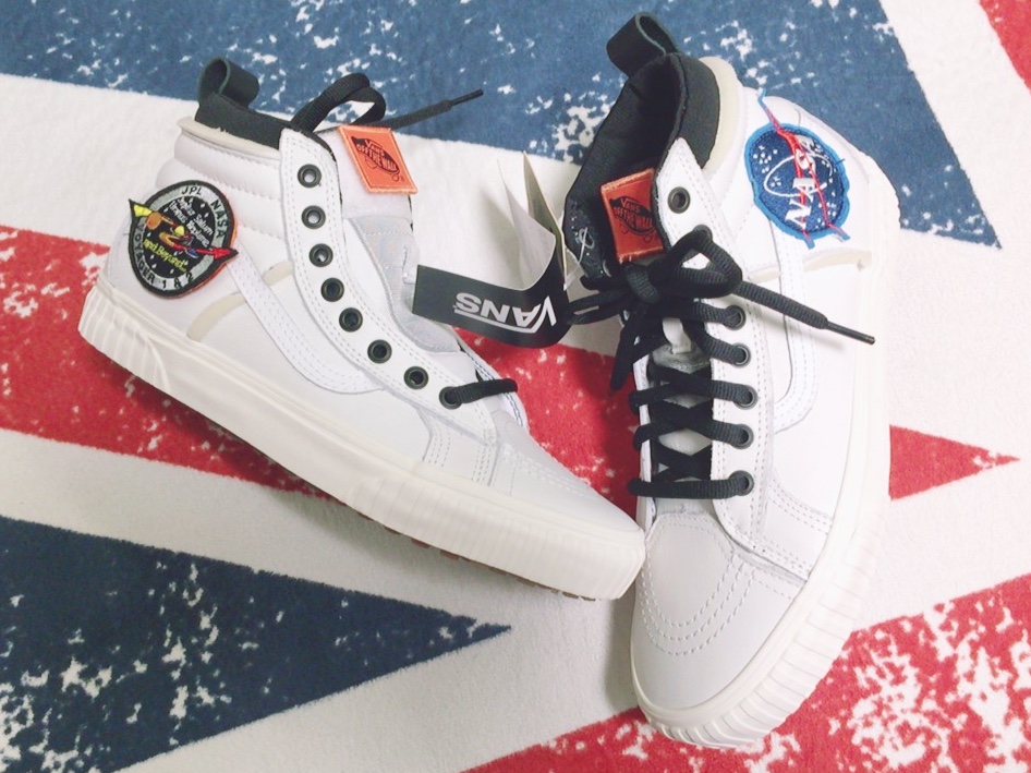 Vans x NASA Sk8-Hi MTE Space Voyager True White 착용 스타일