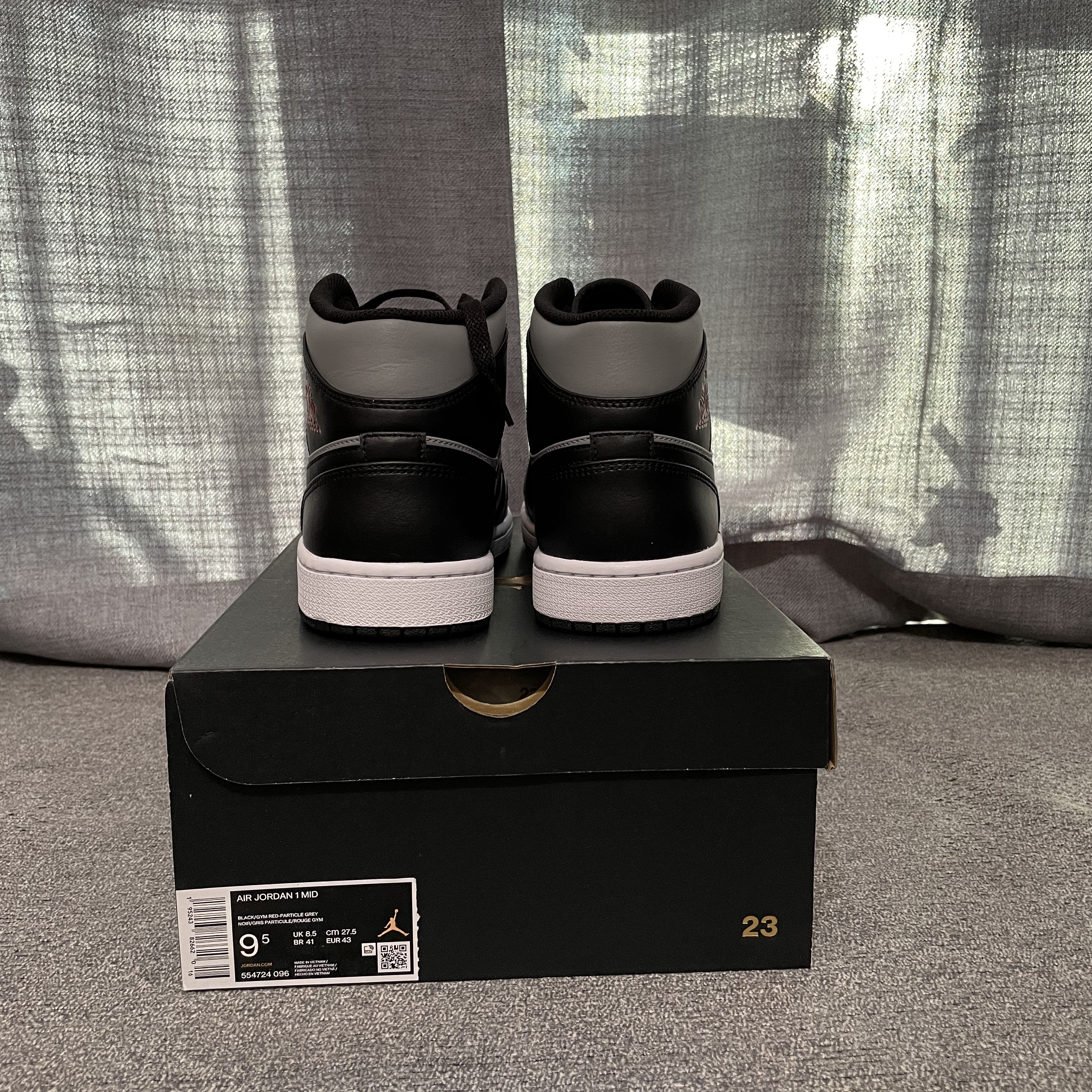 Jordan 1 Mid Shadow 착용 스타일 - 3
