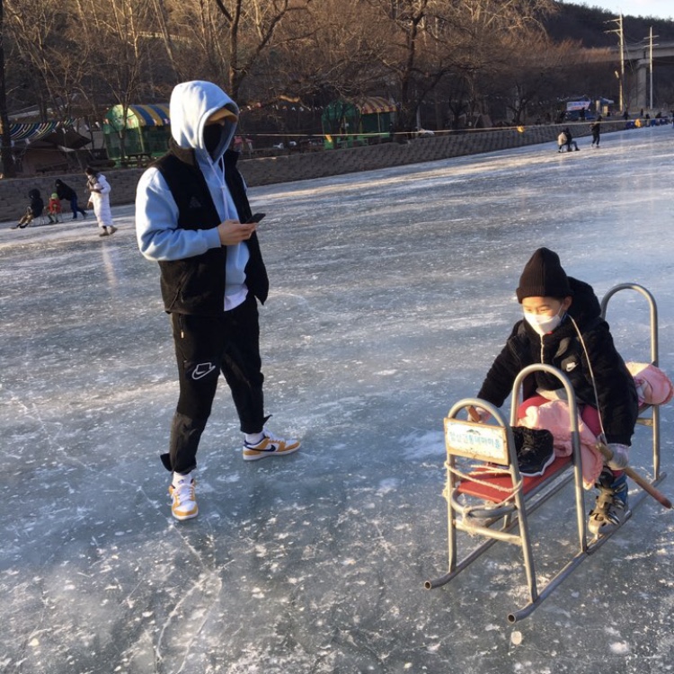 Nike ACG Sherpa Vest Black - US/EU, Nike M NRG Hoodie Psychic Blue 착용 스타일 - 2