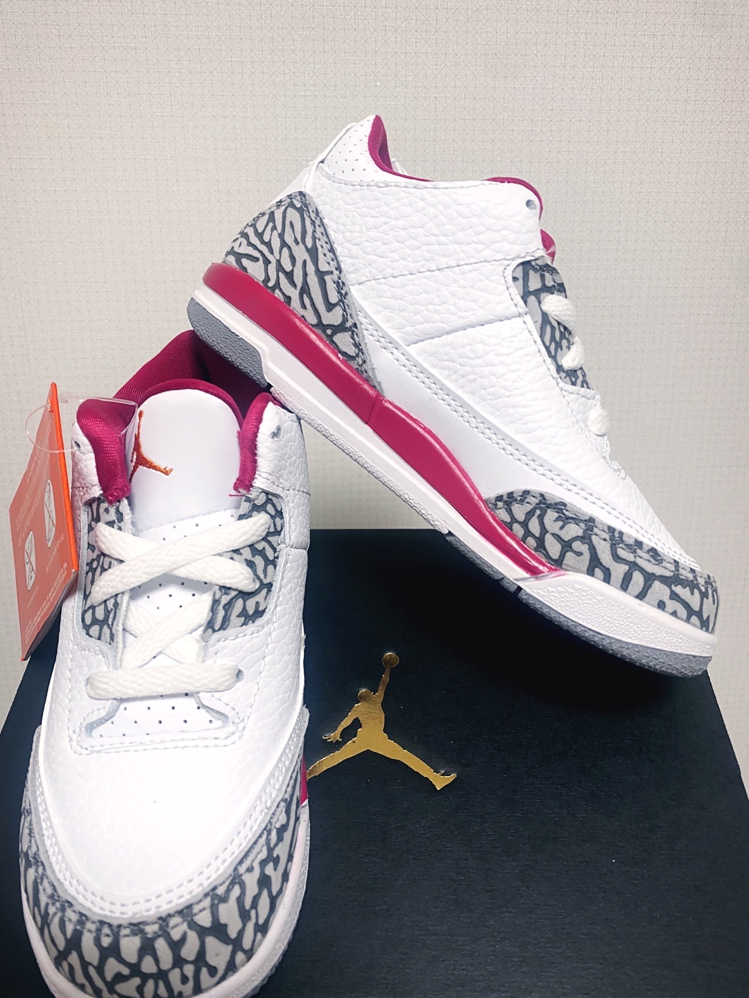 (TD) Jordan 3 Retro Cardinal Red 착용 스타일 - 1