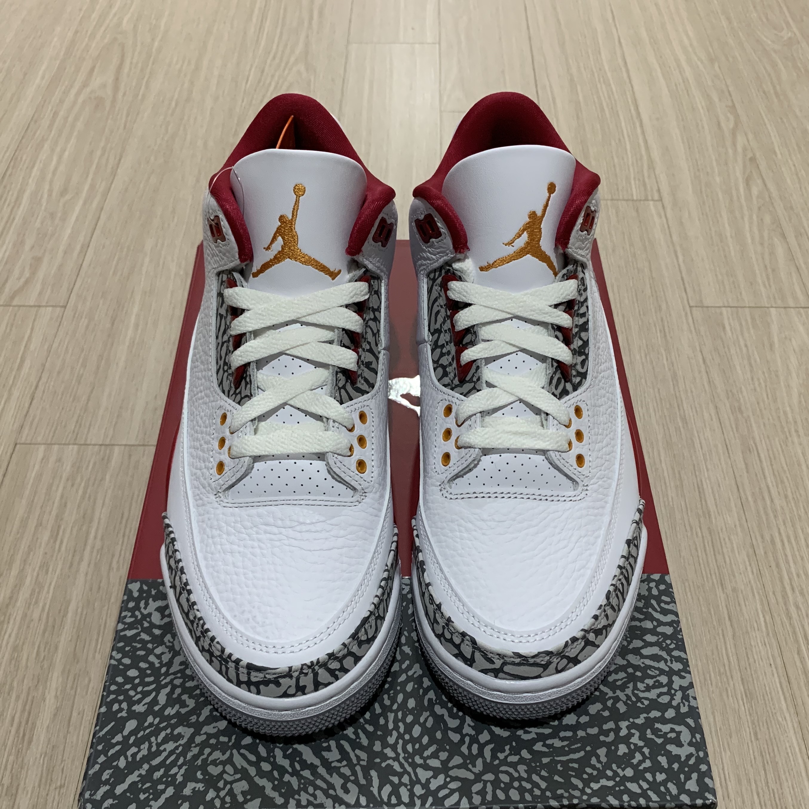 Jordan 3 Retro Cardinal Red 착용 스타일 - 2