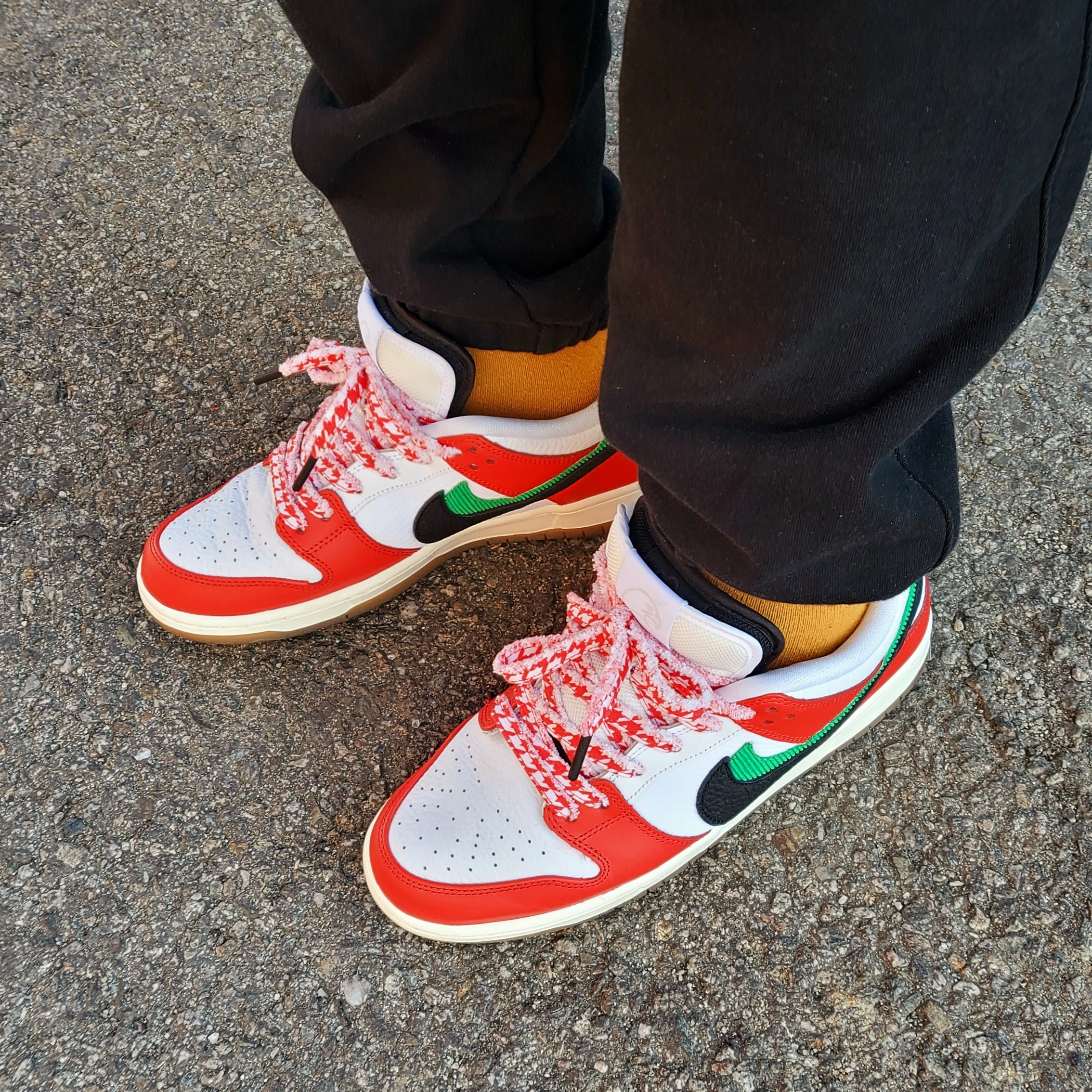 Nike x Frame Skate SB Dunk Low Pro Habibi 착용 스타일 - 4