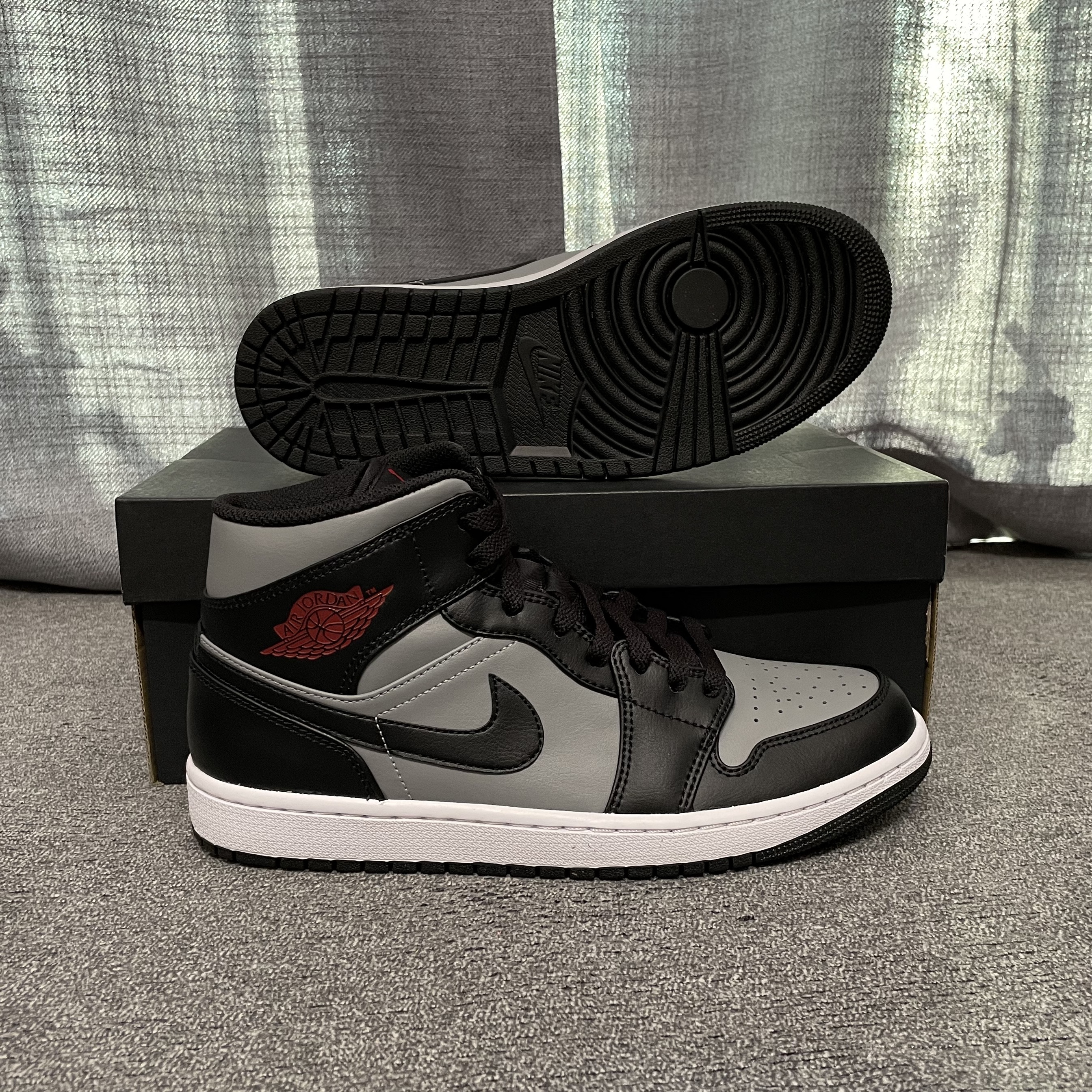 Jordan 1 Mid Shadow 착용 스타일 - 5