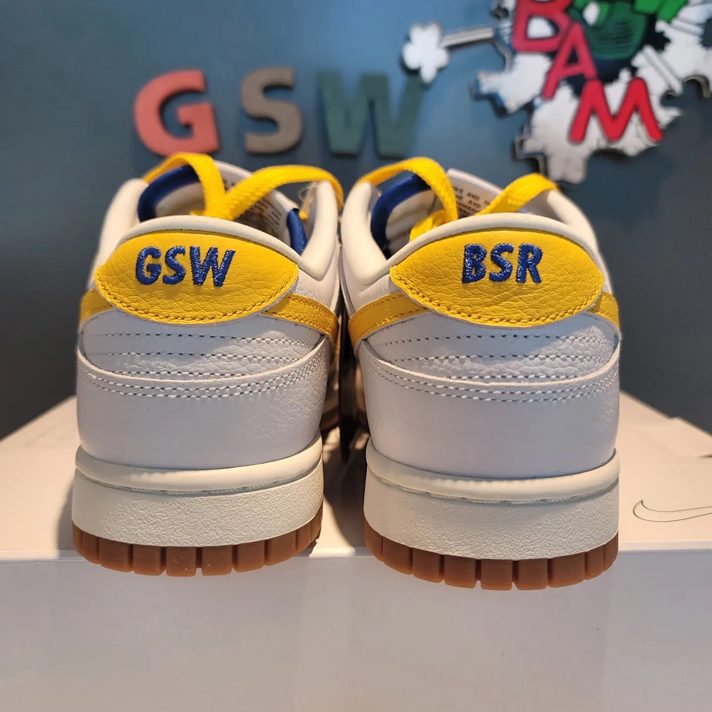 (W) Nike Dunk Low Triple White 착용 스타일 - 3