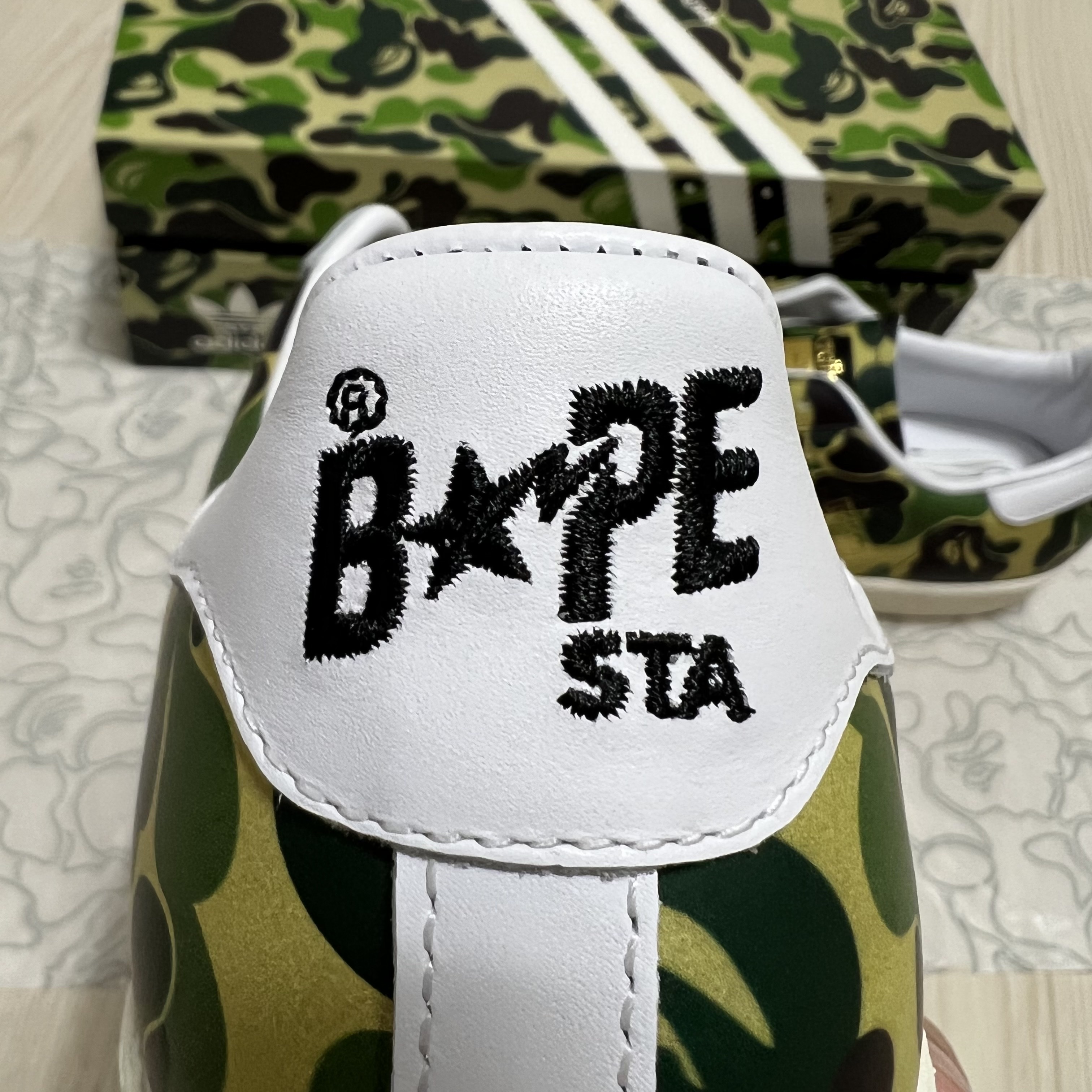 Adidas x BAPE Superstar 80s Green Camo 착용 스타일 - 4