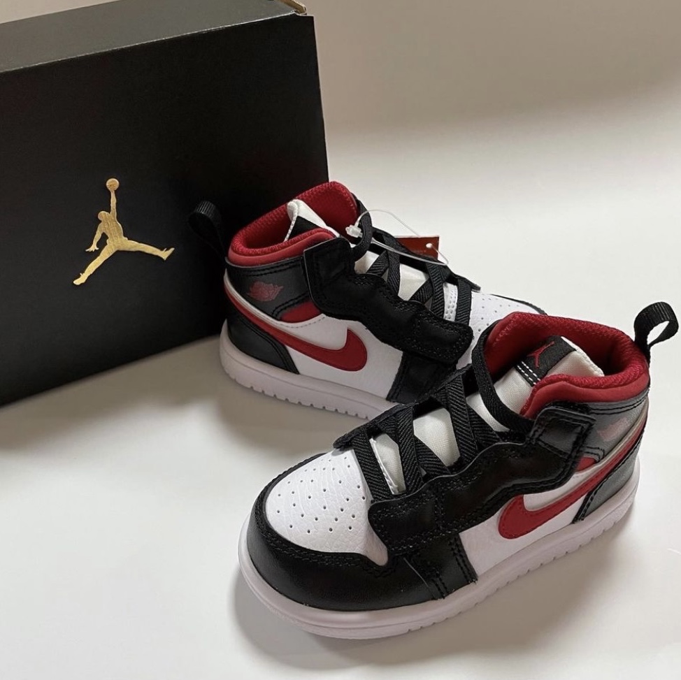 (TD) Jordan 1 Mid Alt Gym Red Black White 착용 스타일