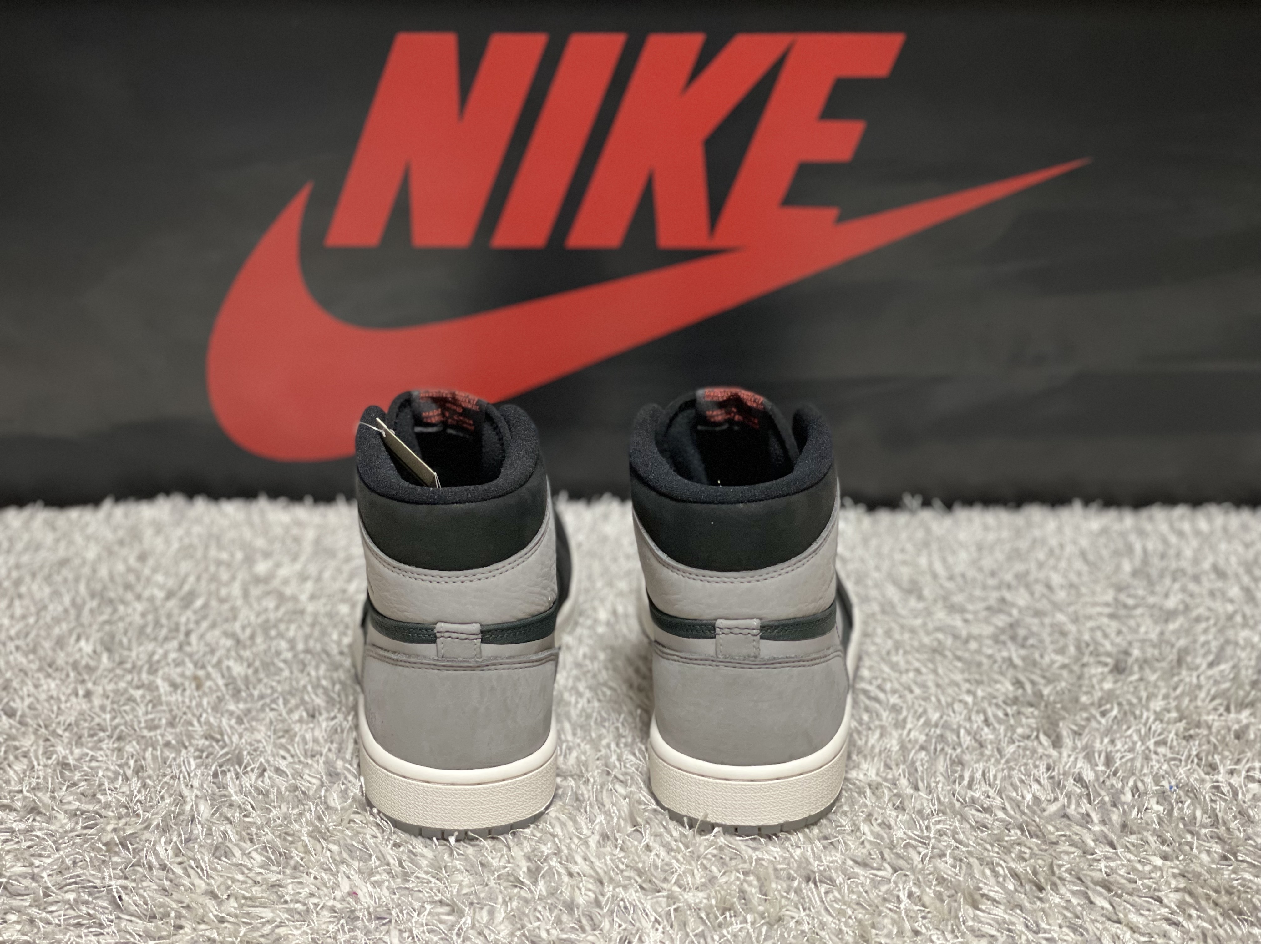 Jordan 1 Element Gore-Tex Particle Grey 착용 스타일 - 3