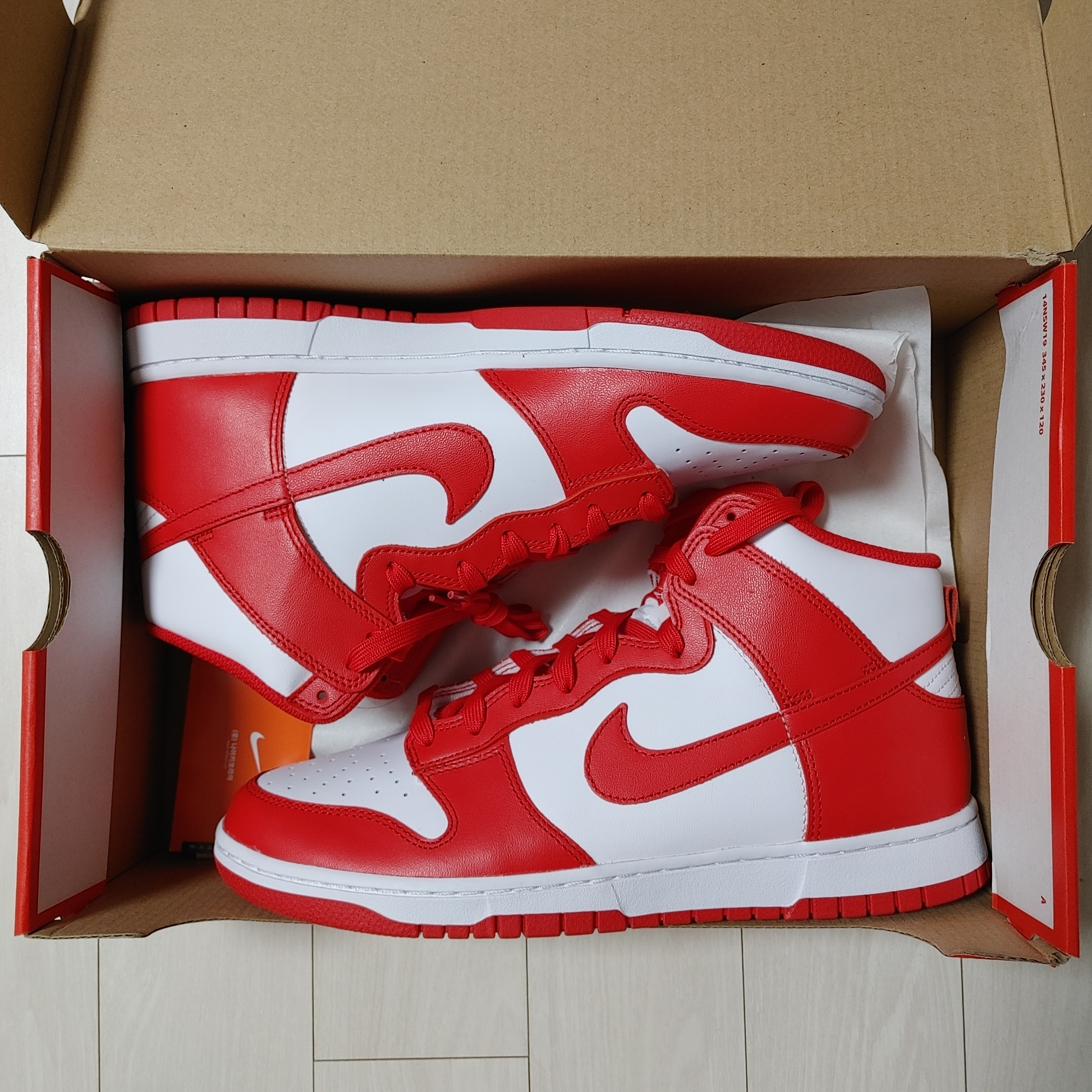 Nike Dunk High Retro Championship White and Red ์ฐฉ์ฉ ์คํ์ผ - 1