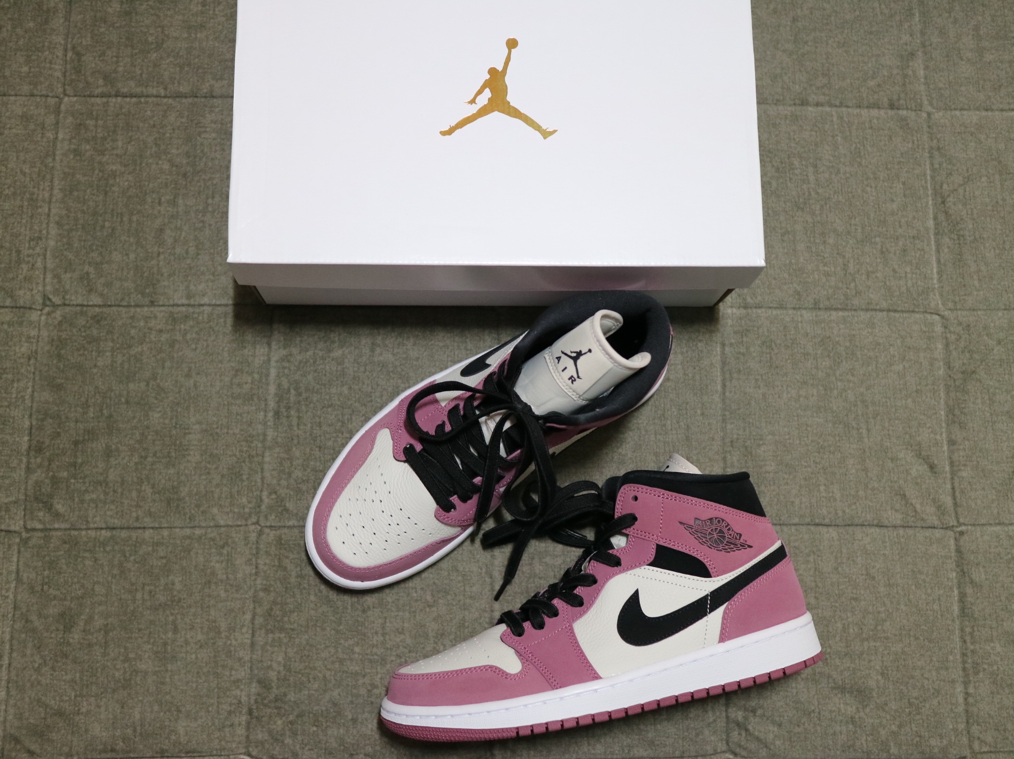 (W) Jordan 1 Mid SE Light Mulberry 착용 스타일 - 5