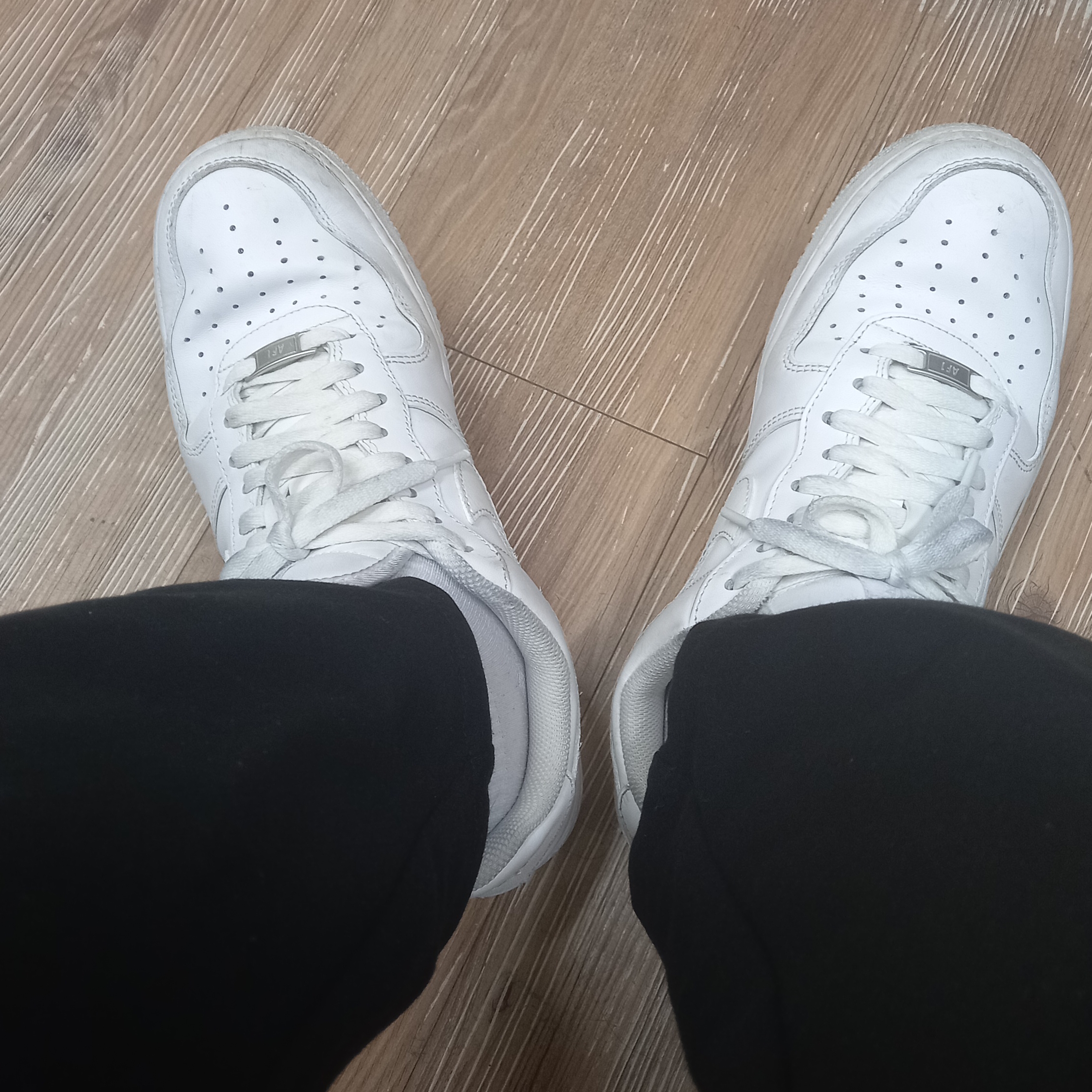 Nike Air Force 1 '07 Low White 착용 스타일
