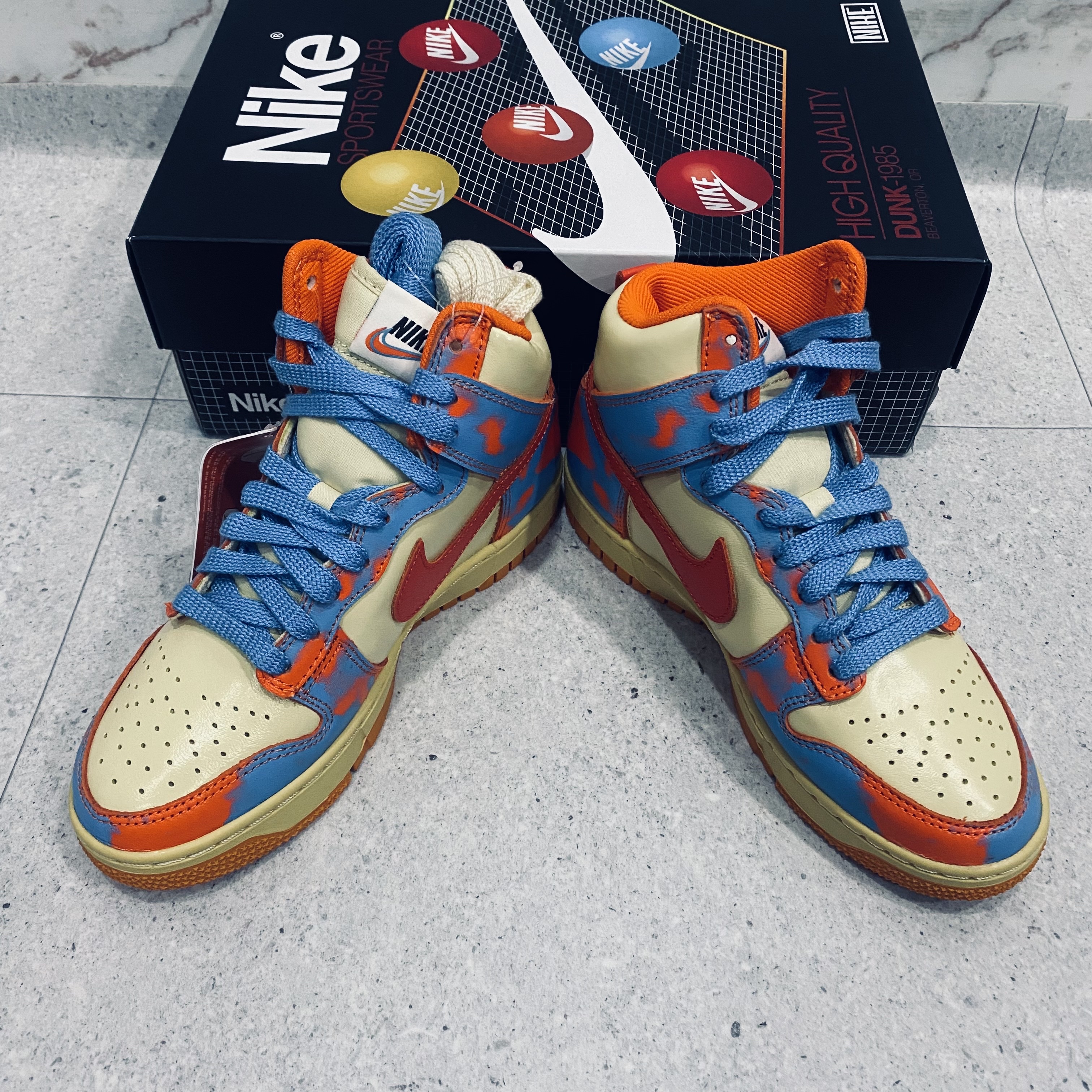 Nike Dunk High 1985 SP Orange Acid Wash 착용 스타일