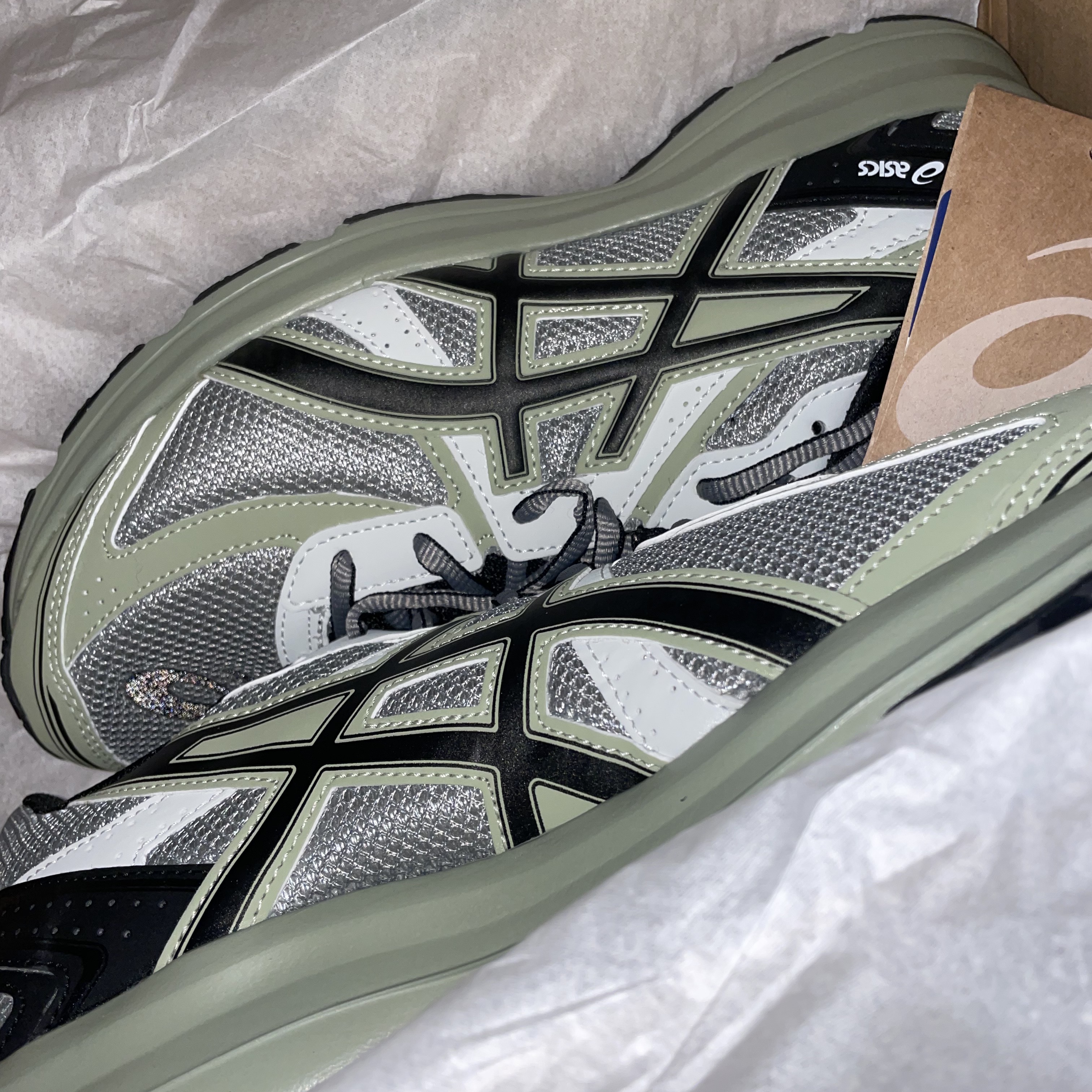 Asics Jog 100 S Sheet Rock - 2E Wide 착용 스타일 - 3