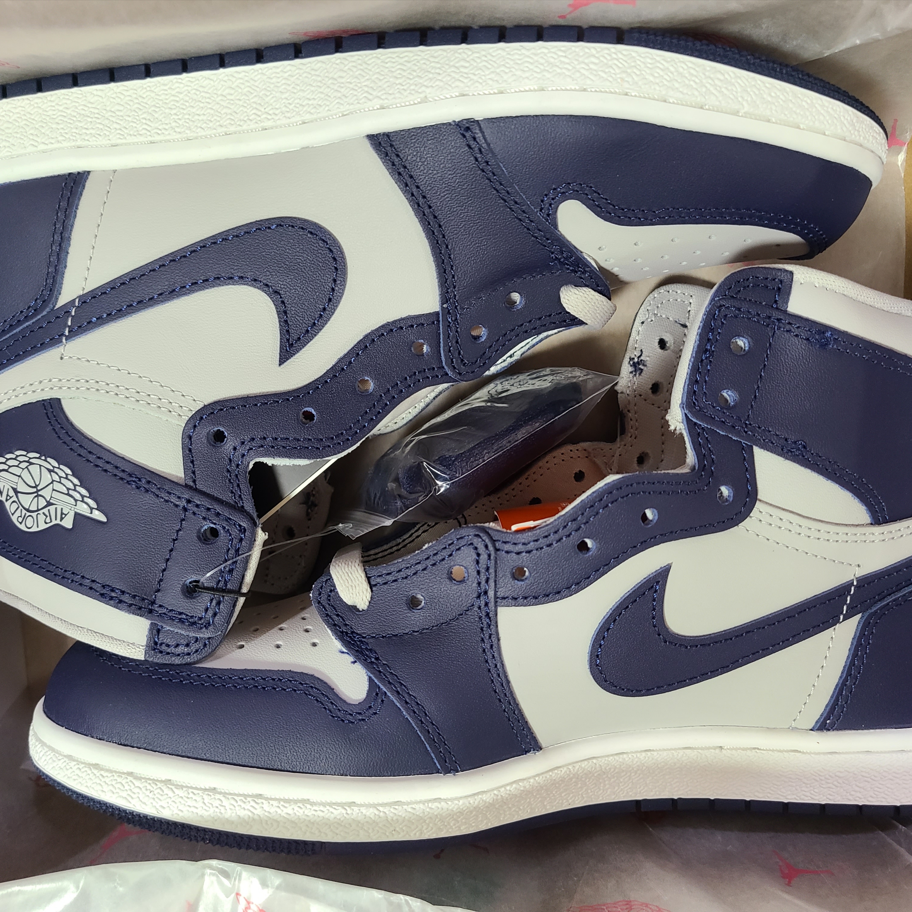 Jordan 1 High 85 College Navy 착용 스타일 - 2