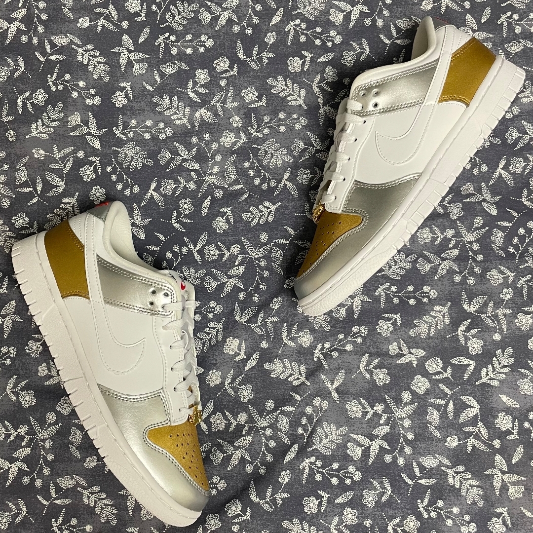 (W) Nike Dunk Low SE Heirloom 착용 스타일