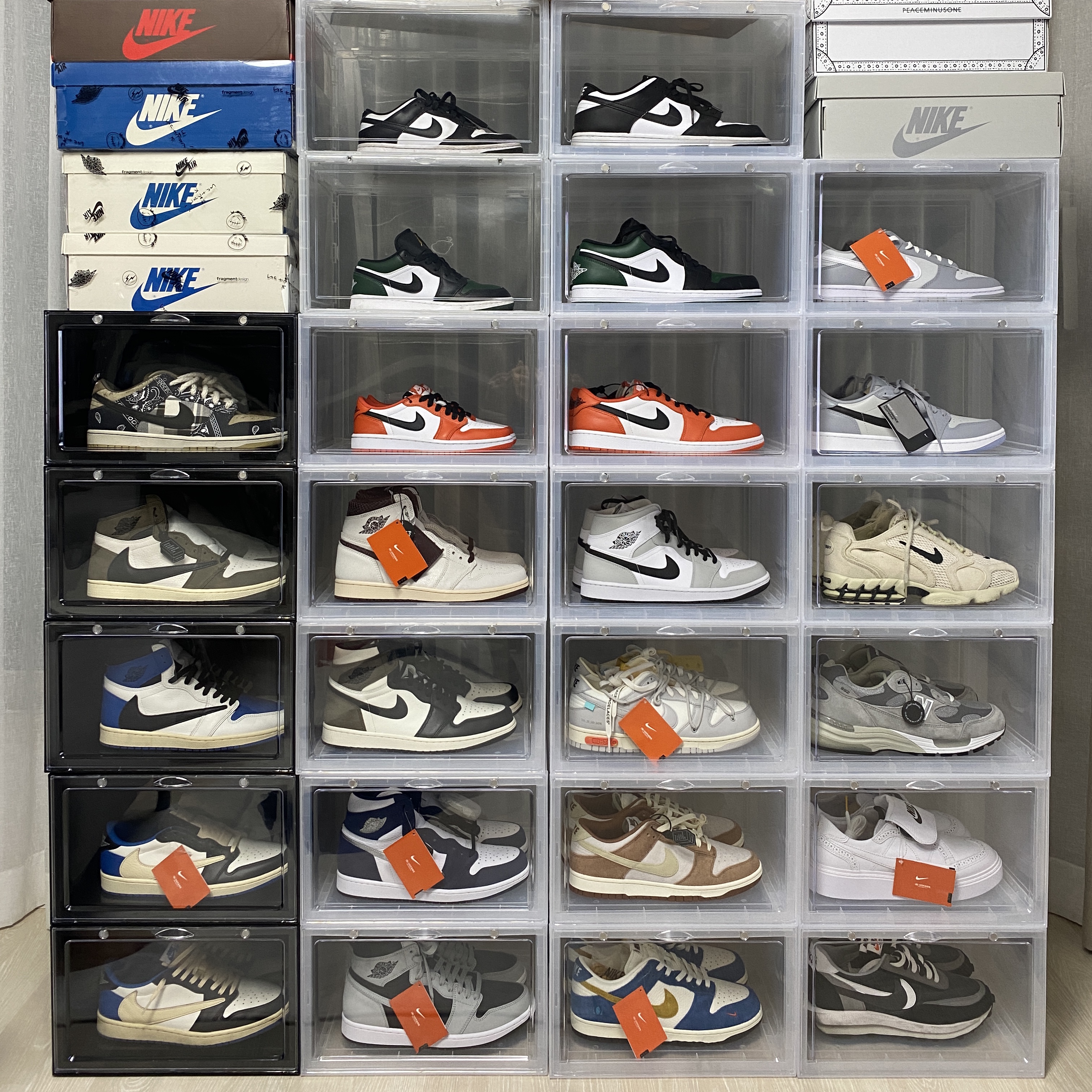 Jordan 1 x Travis Scott x Fragment Retro Low OG SP Military Blue, Jordan 1 x Travis Scott Retro High OG SP Mocha 착용 스타일