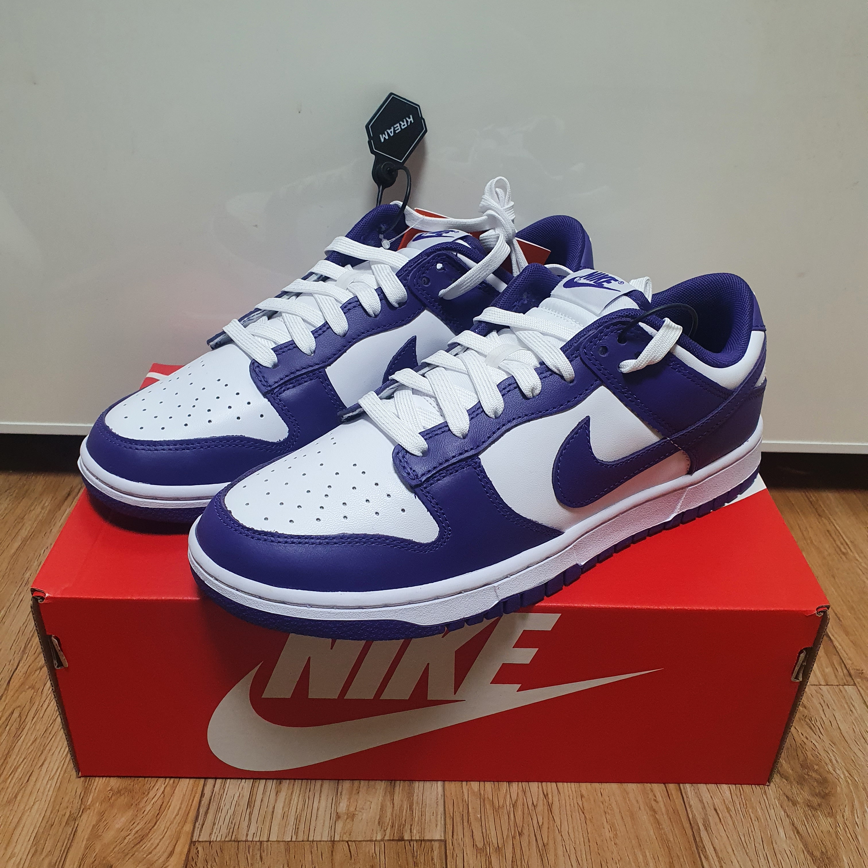 Nike Dunk Low Retro Championship Court Purple 착용 스타일