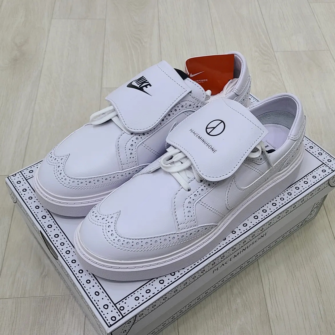 Nike x Peaceminusone Kwondo1 White 착용 스타일 - 2