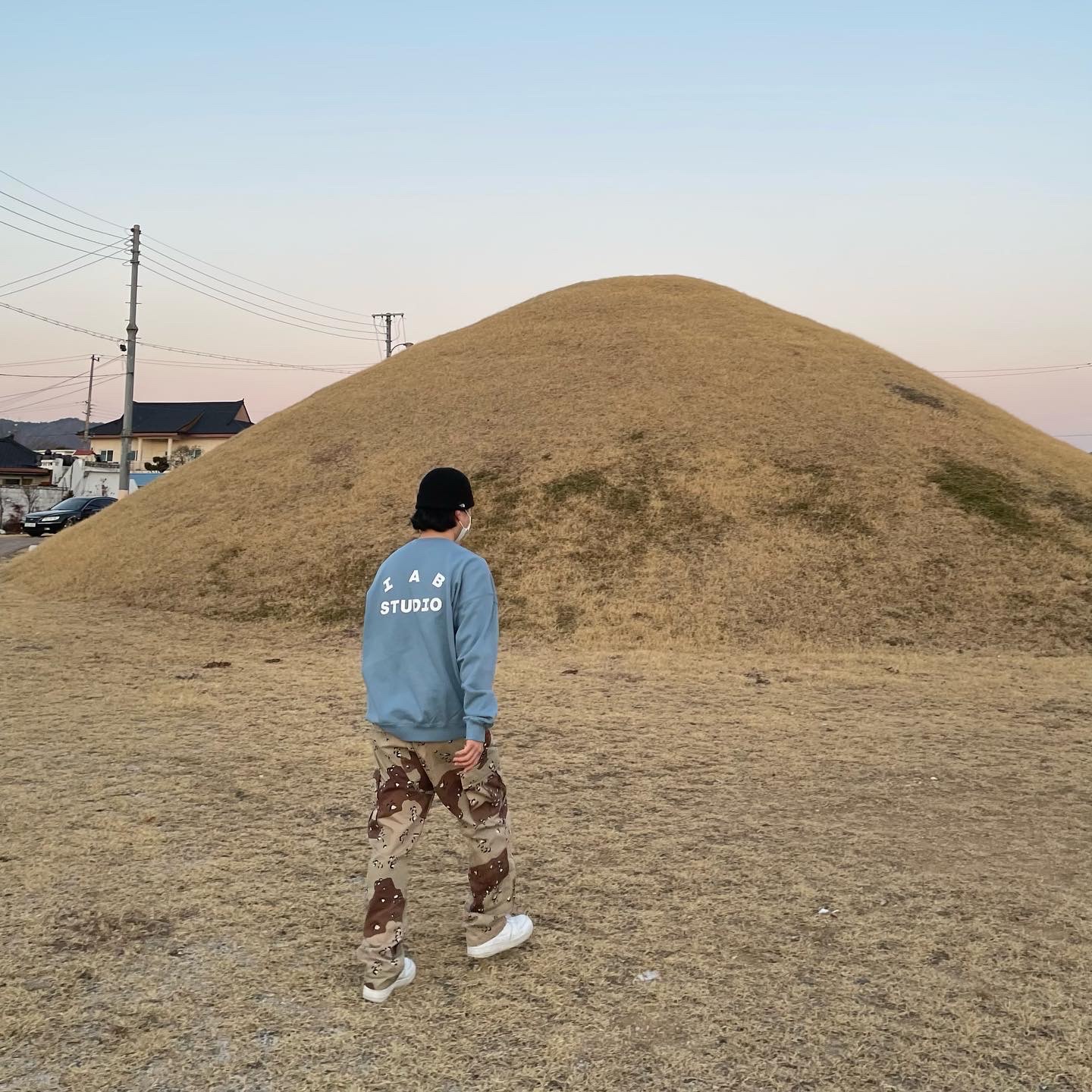 IAB Studio Crewneck Sky Blue, Nike Air Force 1 '07 Low White 착용 스타일 - 1
