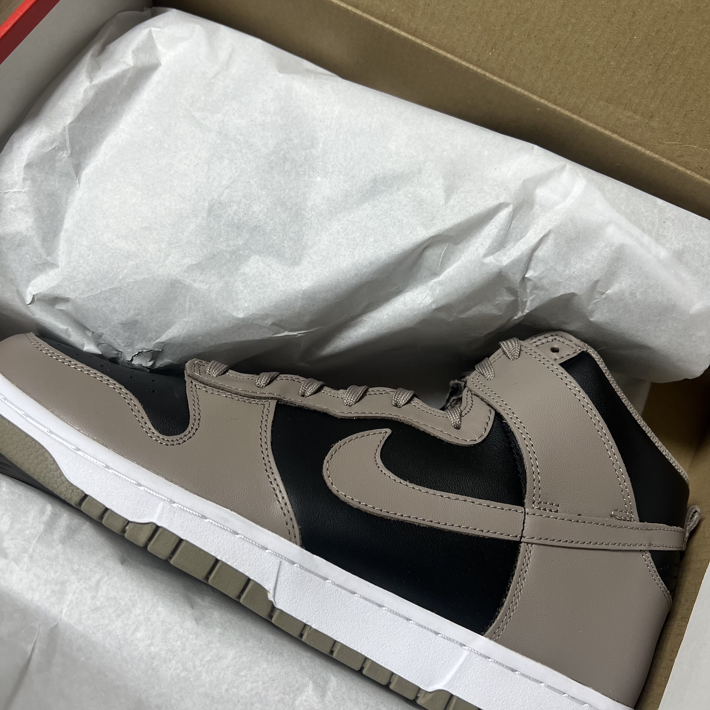 (W) Nike Dunk High Moon Fossil 착용 스타일