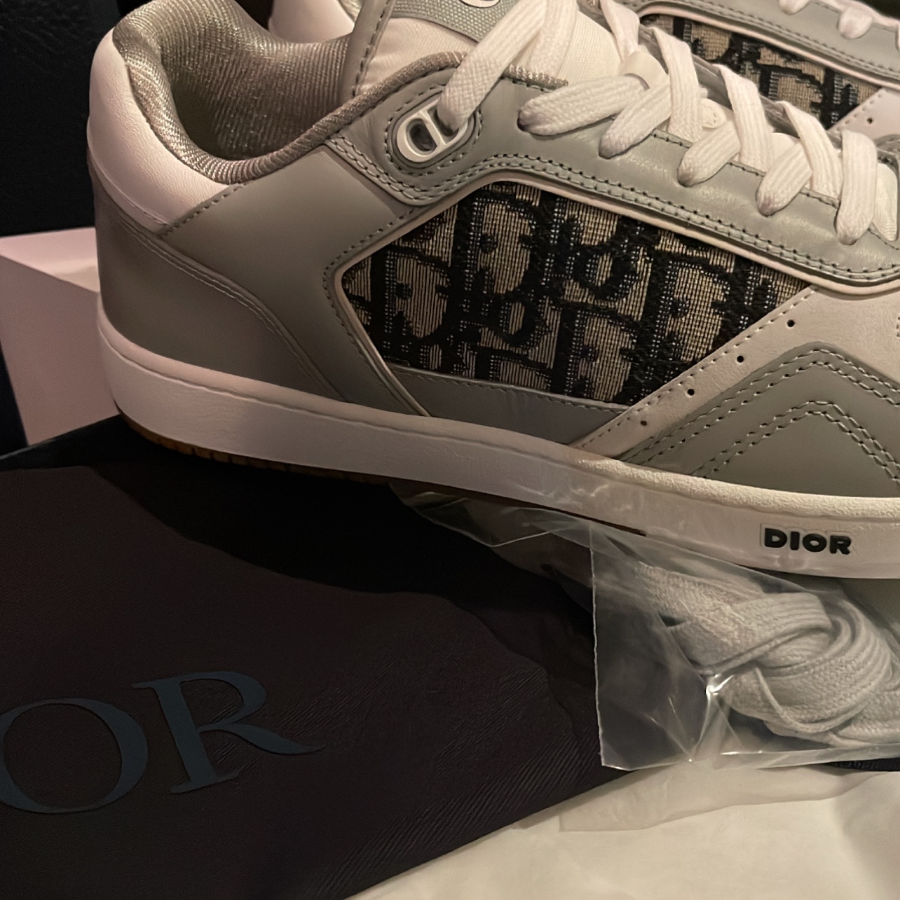Dior B27 Low-Top Sneakers Gray, Jordan 1 x Travis Scott x Fragment Retro Low OG SP Military Blue 착용 스타일 - 2