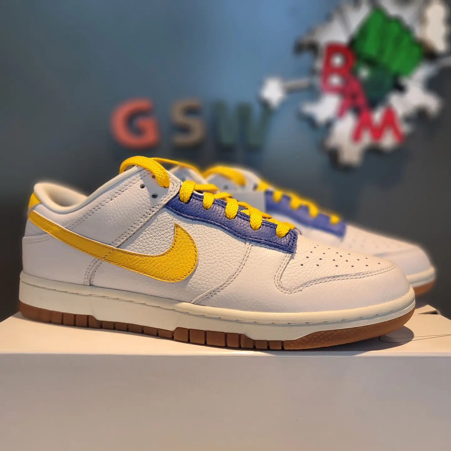 (W) Nike Dunk Low Triple White 착용 스타일 - 1