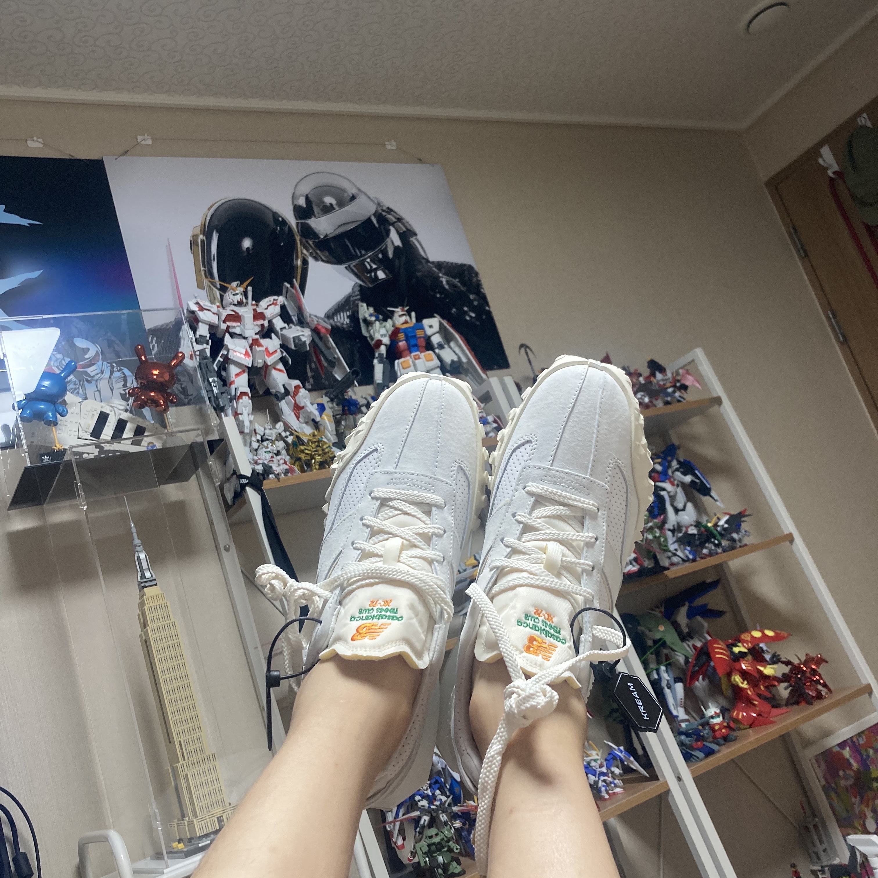 New Balance x Casablanca XC-72 Marshmallow Brilliant White 착용 스타일