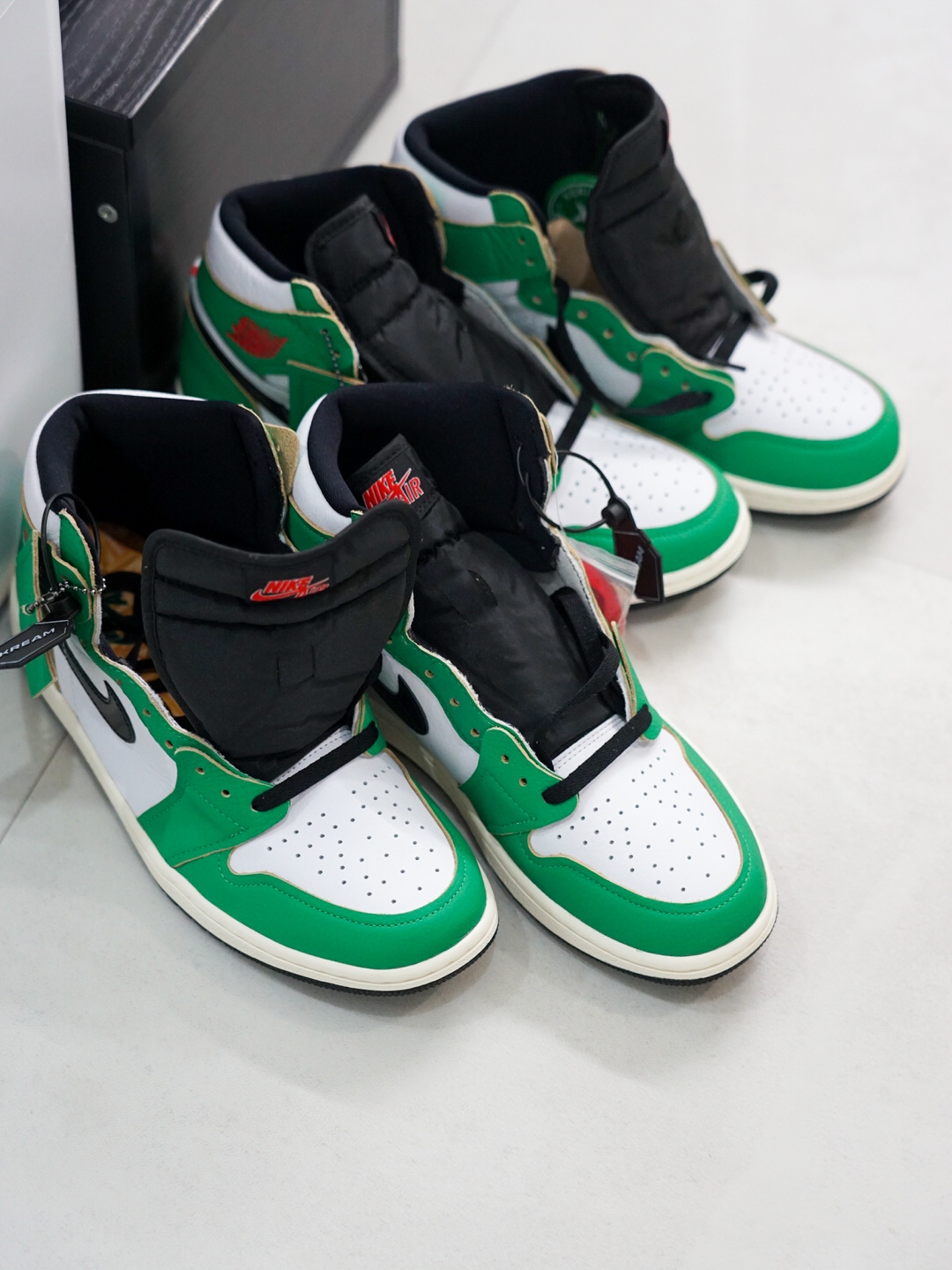 (W) Jordan 1 Retro High OG Lucky Green 착용 스타일