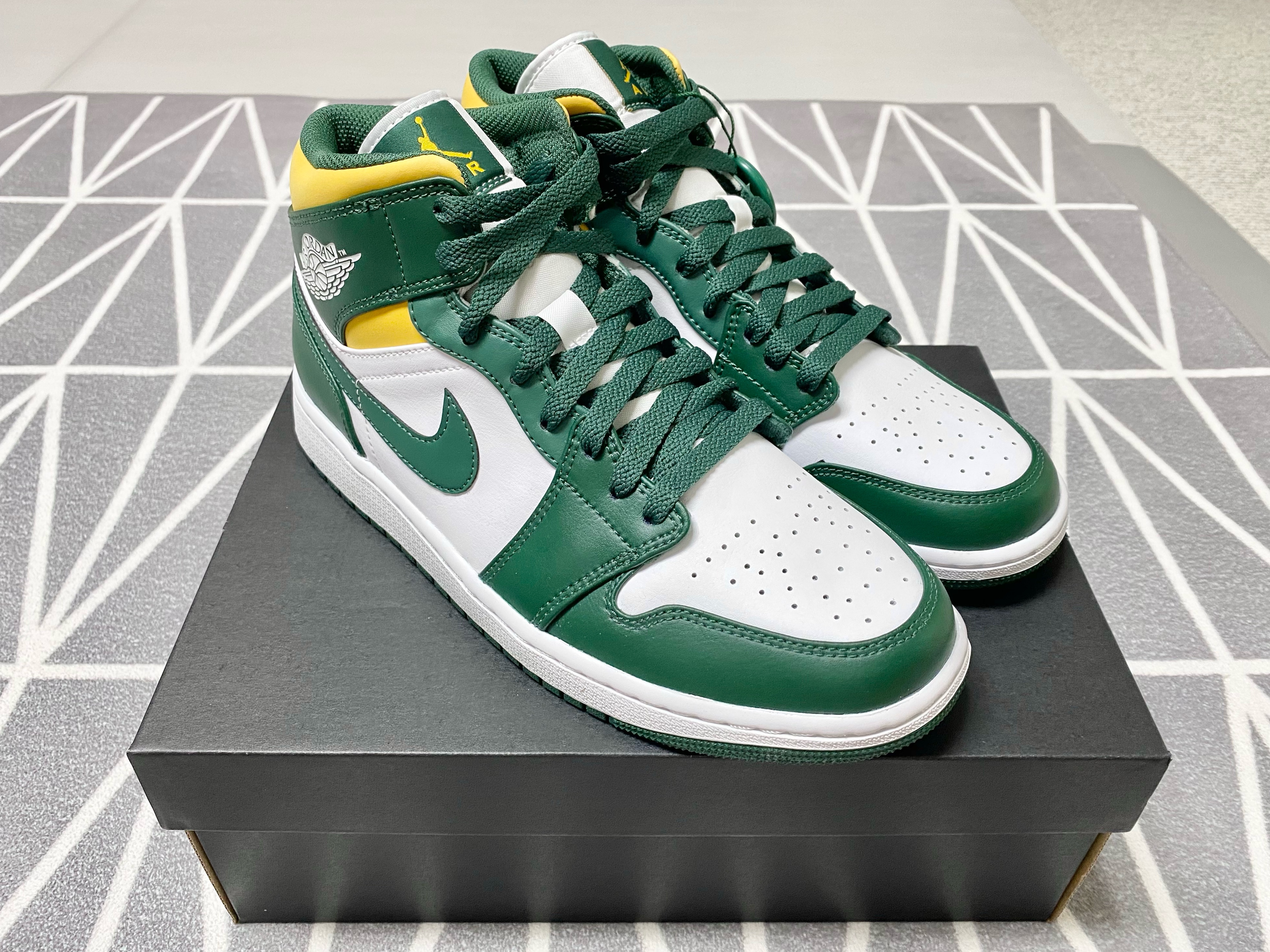 Jordan 1 Mid Shadow, Jordan 1 Mid Sonics 2021 착용 스타일 - 2