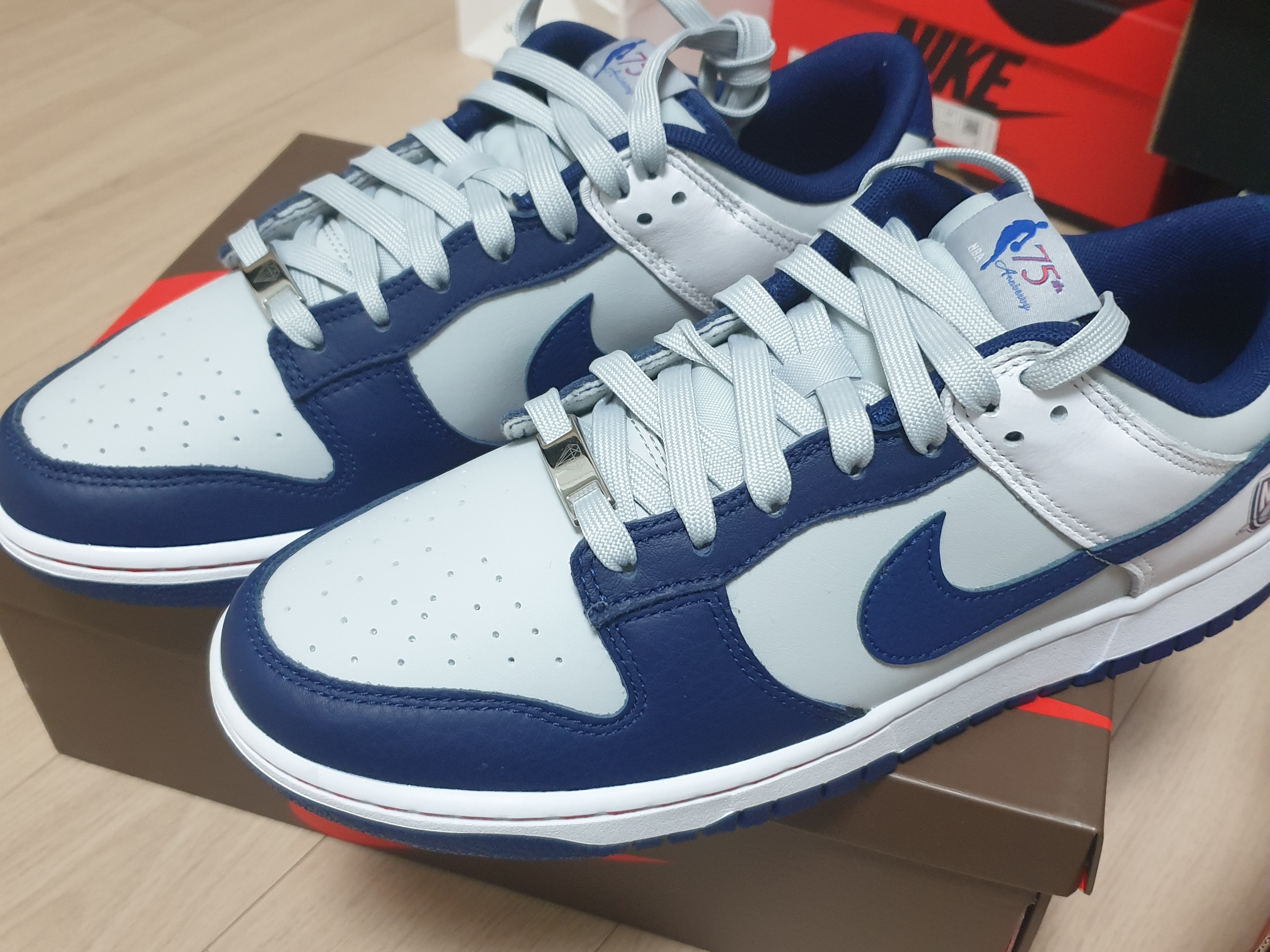 Nike Dunk Low Retro University Blue, Nike x NBA Dunk Low Retro EMB Nets 착용 스타일 - 4