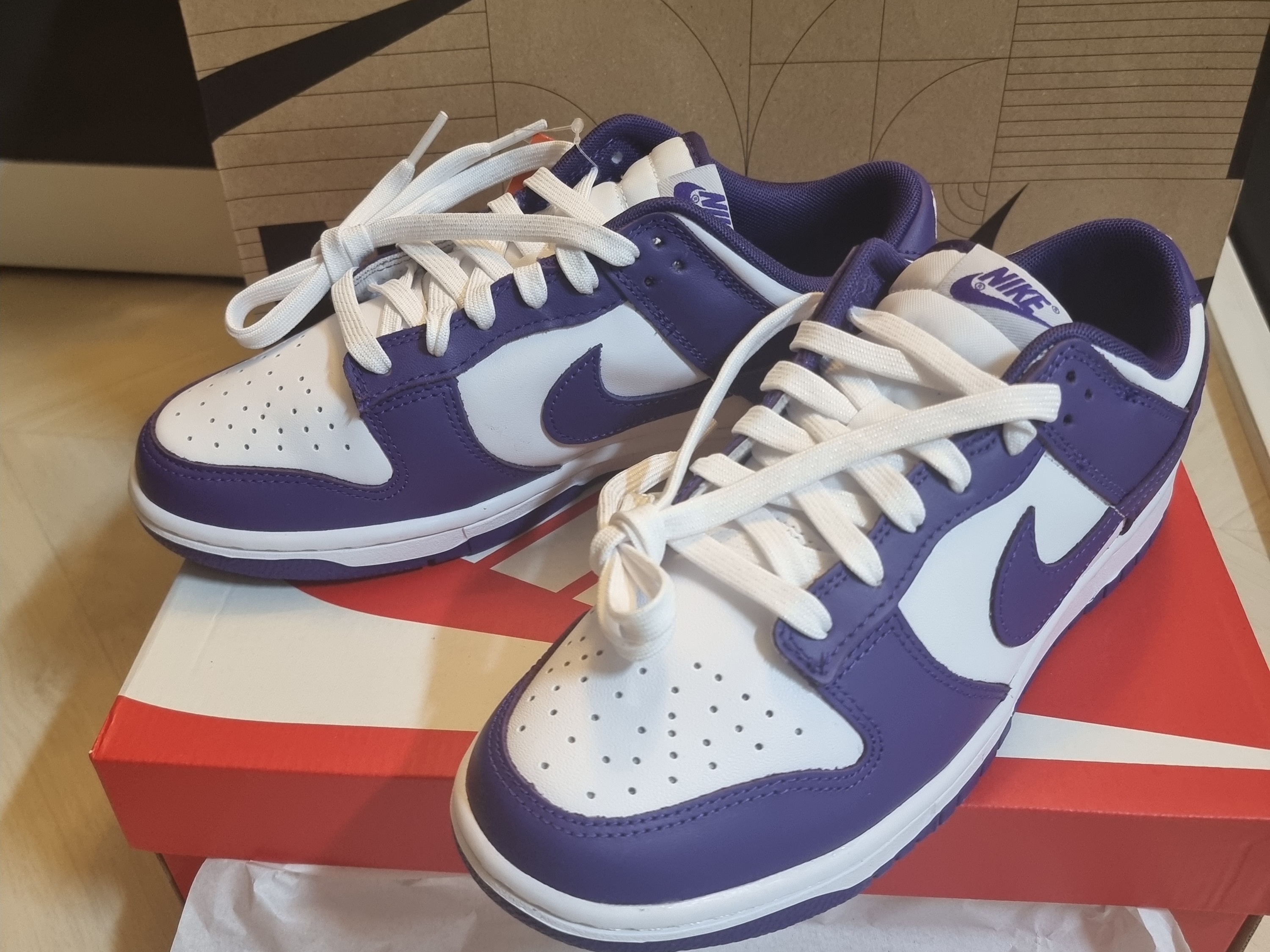 Nike Dunk Low Retro Championship Court Purple 착용 스타일 - 3