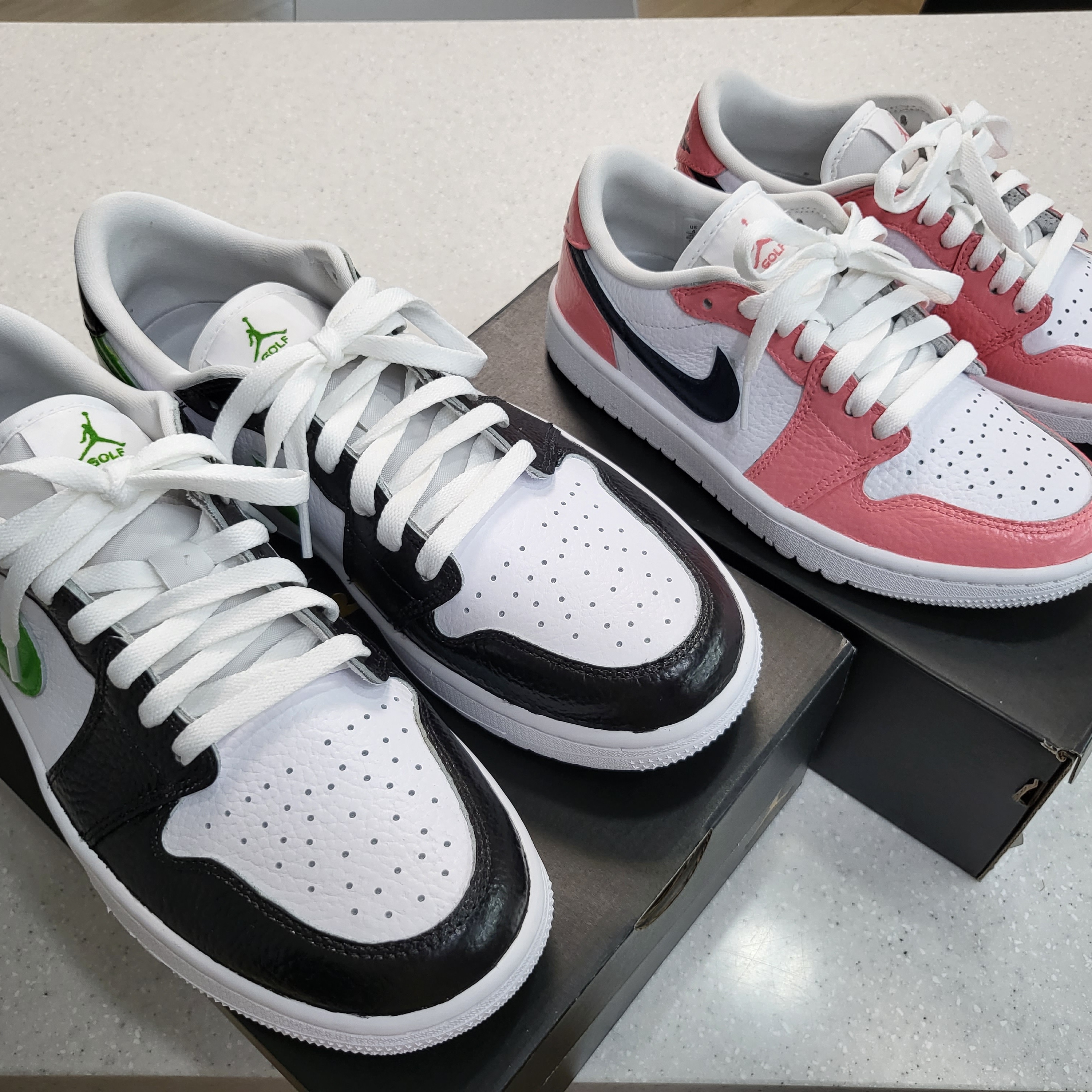 Jordan 1 Low Golf Triple White 착용 스타일 - 1