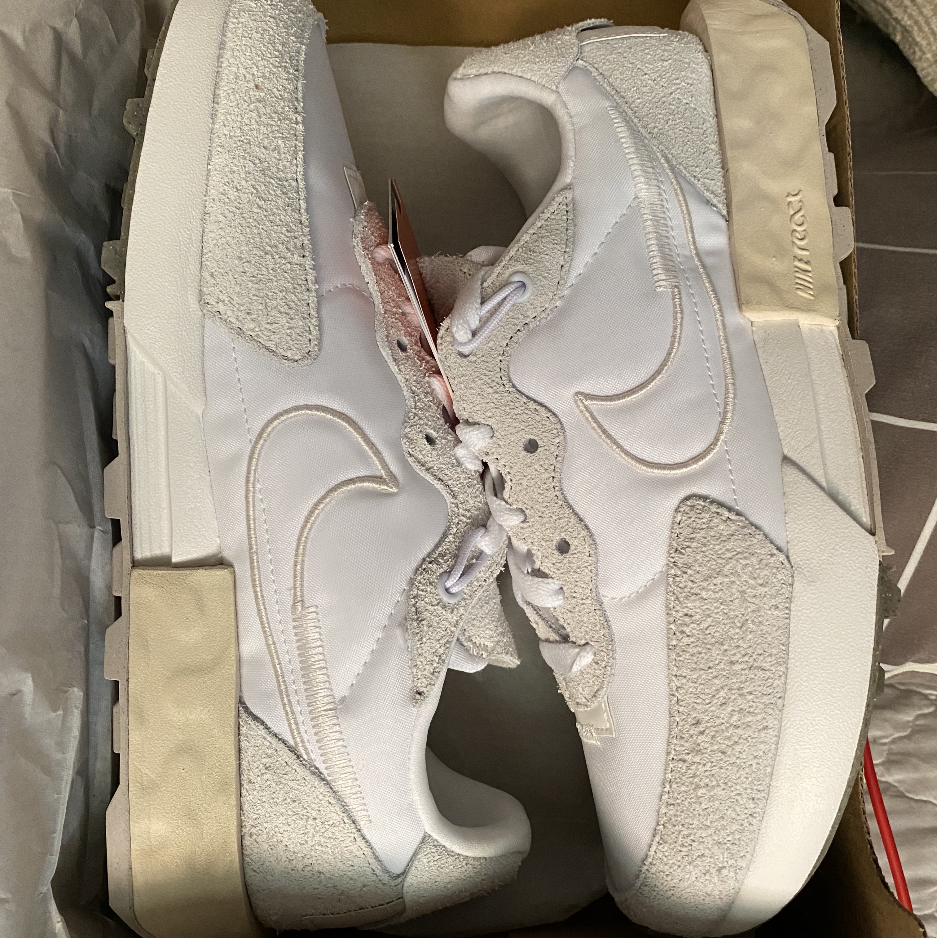 (W) Nike Fontanka Waffle White 착용 스타일