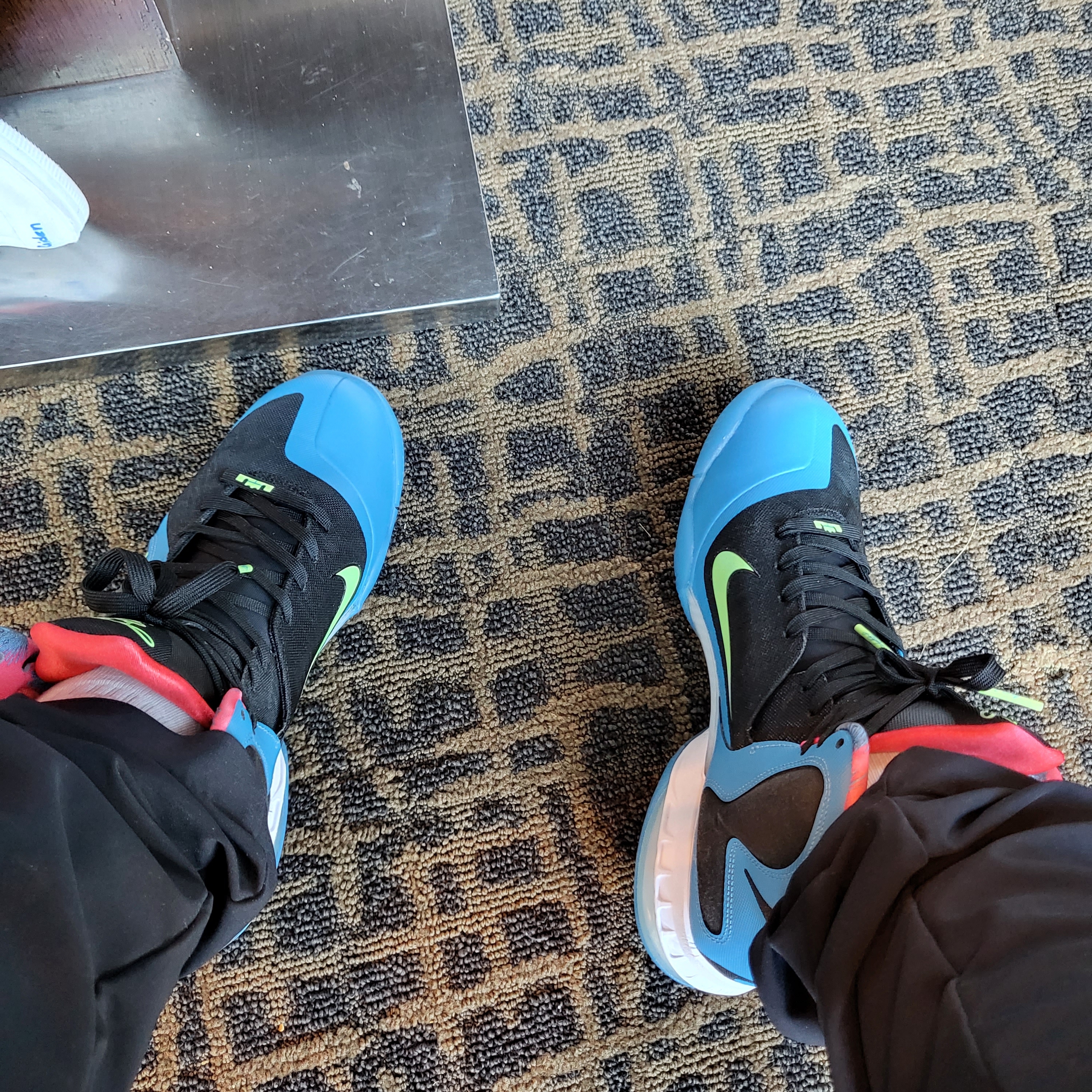 Nike LeBron 9 South Coast 착용 스타일