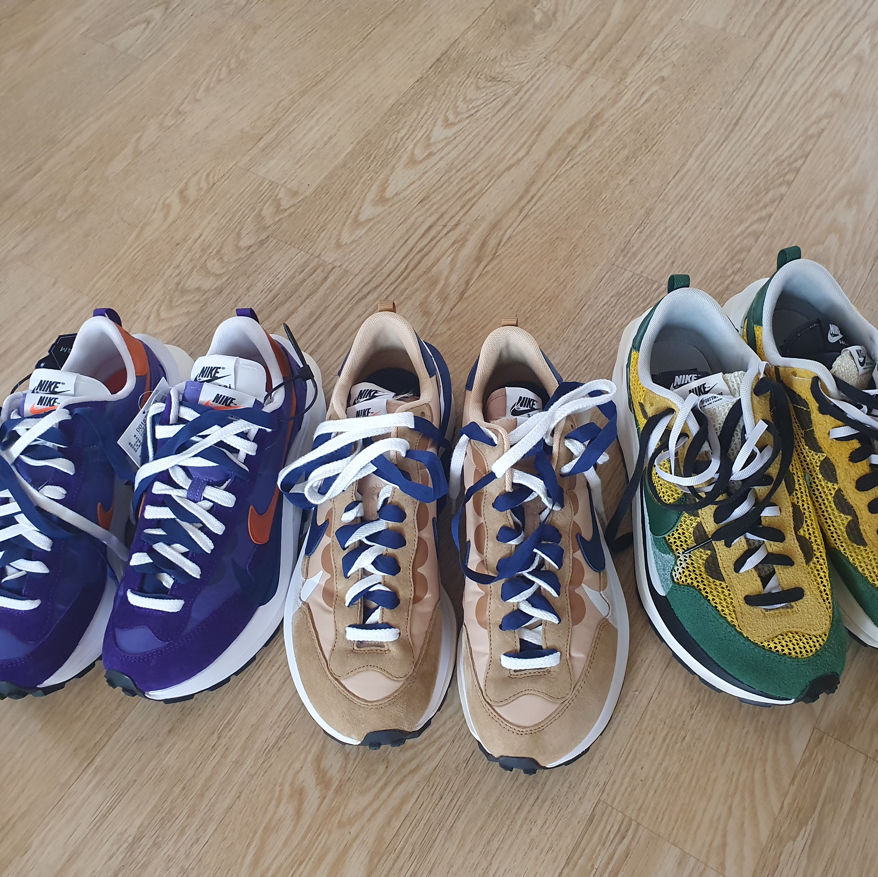 Nike x Sacai VaporWaffle Tour Yellow & Gorge Green Sail 착용 스타일 - 2